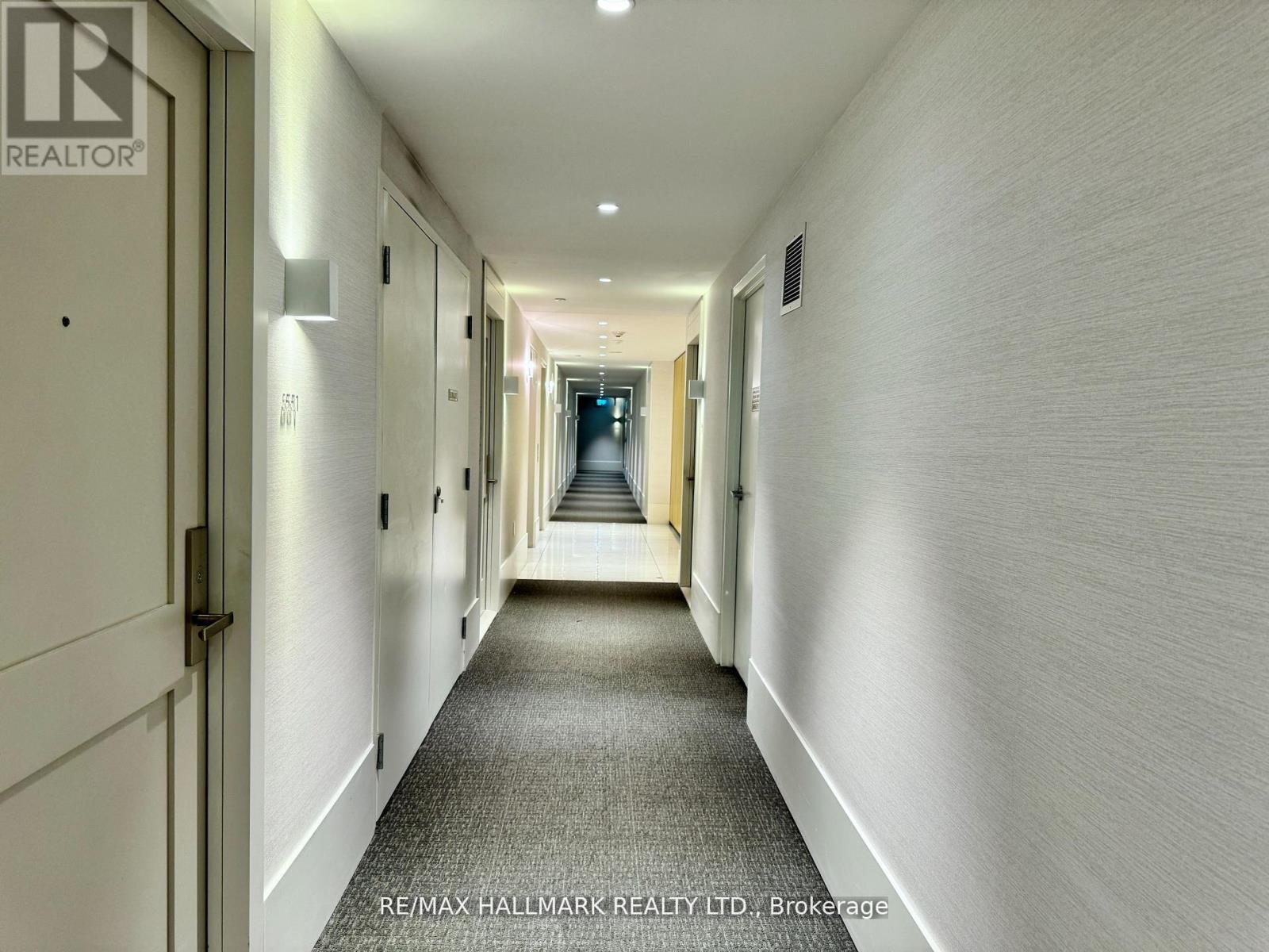 545 - 26 Gibbs Rd Road, Toronto, Ontario  M9B 0E3 - Photo 26 - W12282772