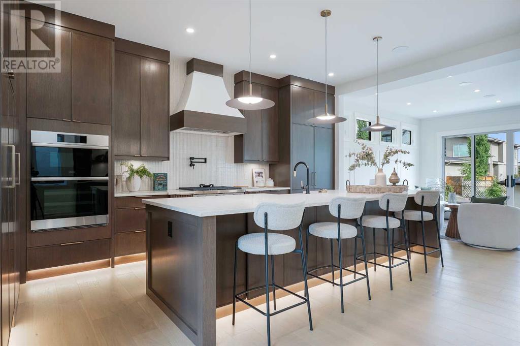 Property at 2122 29 Avenue SW image 4