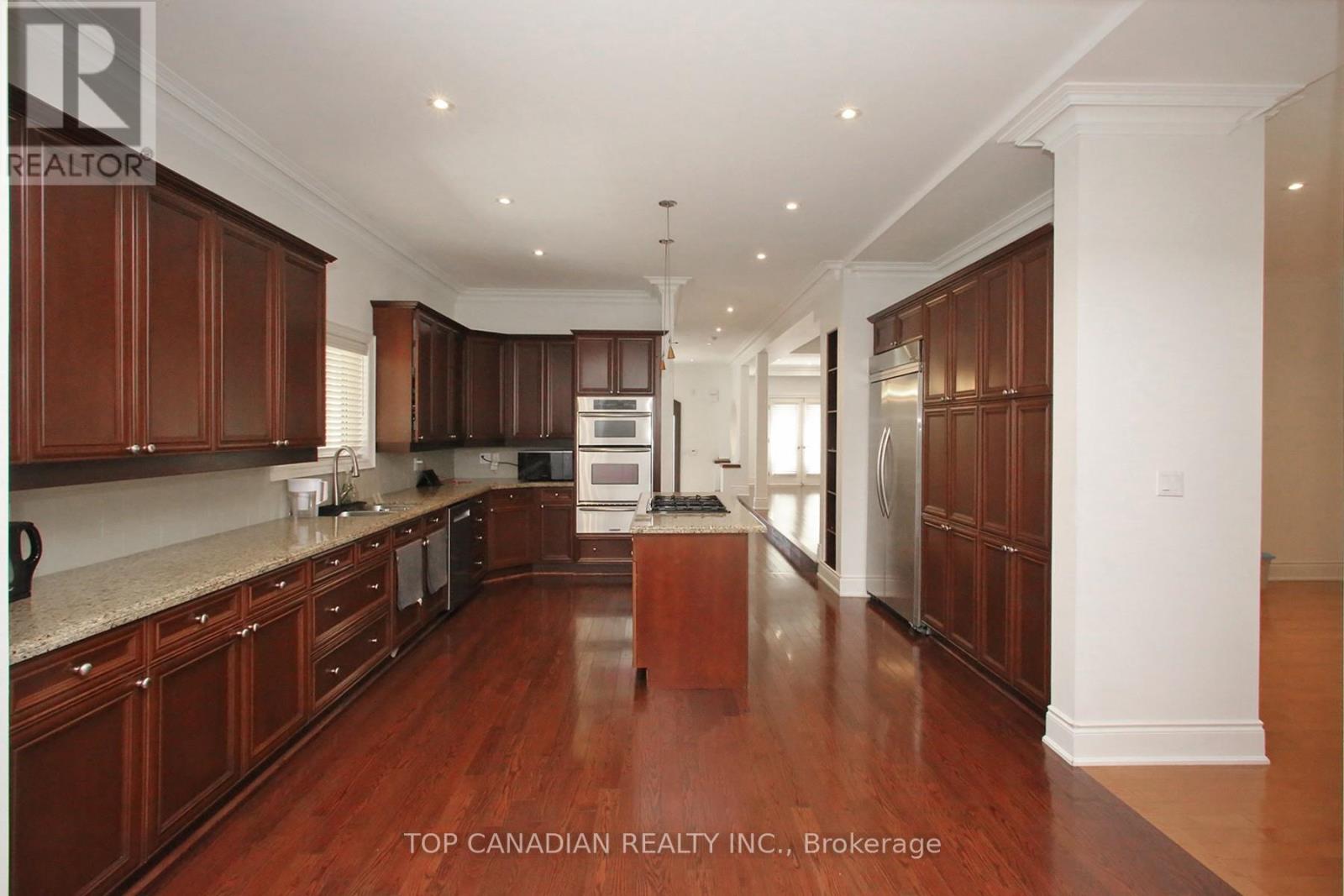 374 Glengarry Avenue, Toronto, Ontario  M5M 1E8 - Photo 11 - C12224535