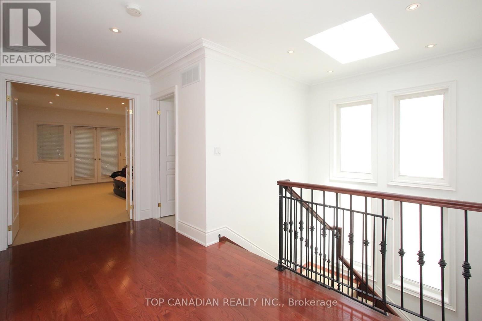 374 Glengarry Avenue, Toronto, Ontario  M5M 1E8 - Photo 28 - C12224535