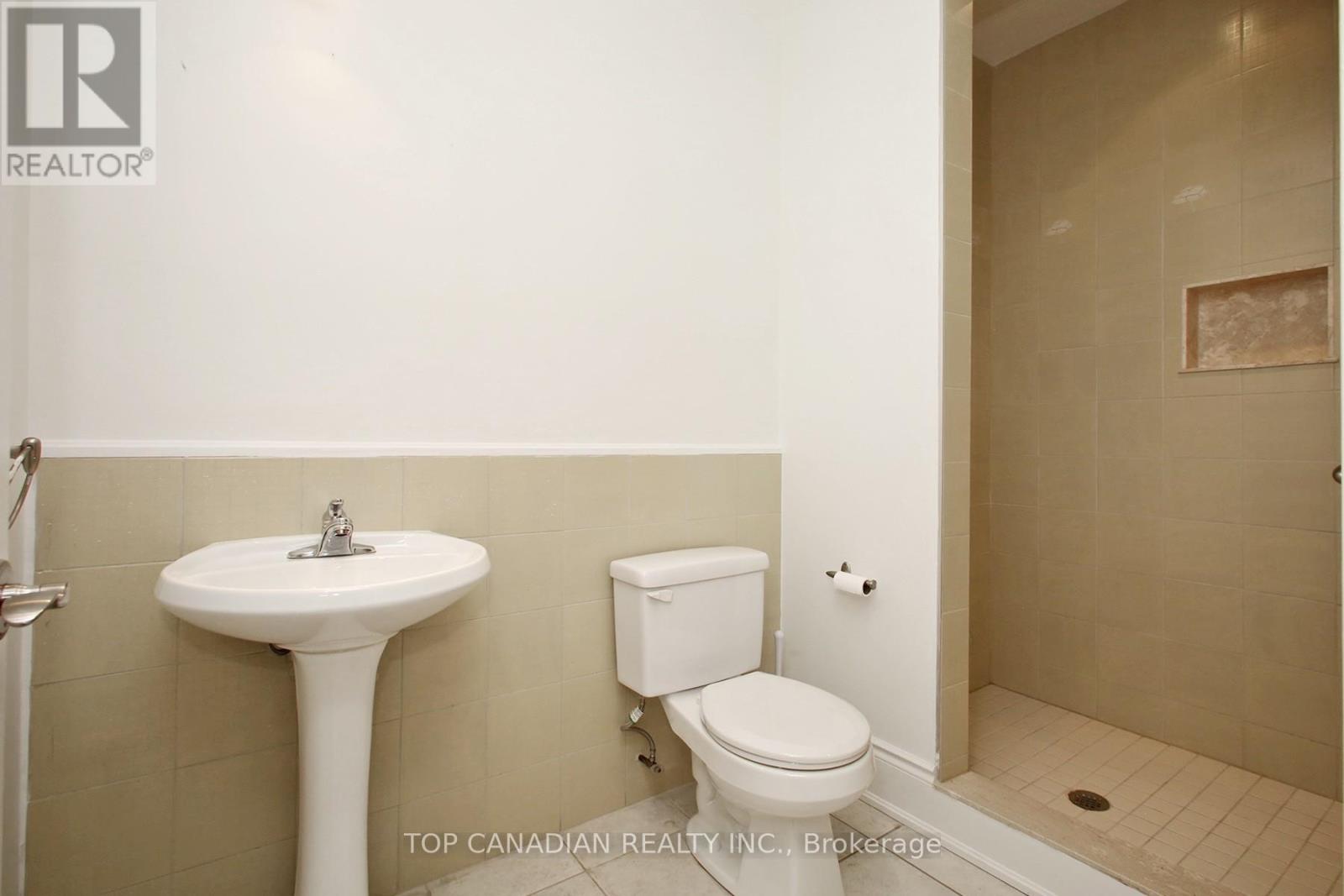 374 Glengarry Avenue, Toronto, Ontario  M5M 1E8 - Photo 31 - C12224535