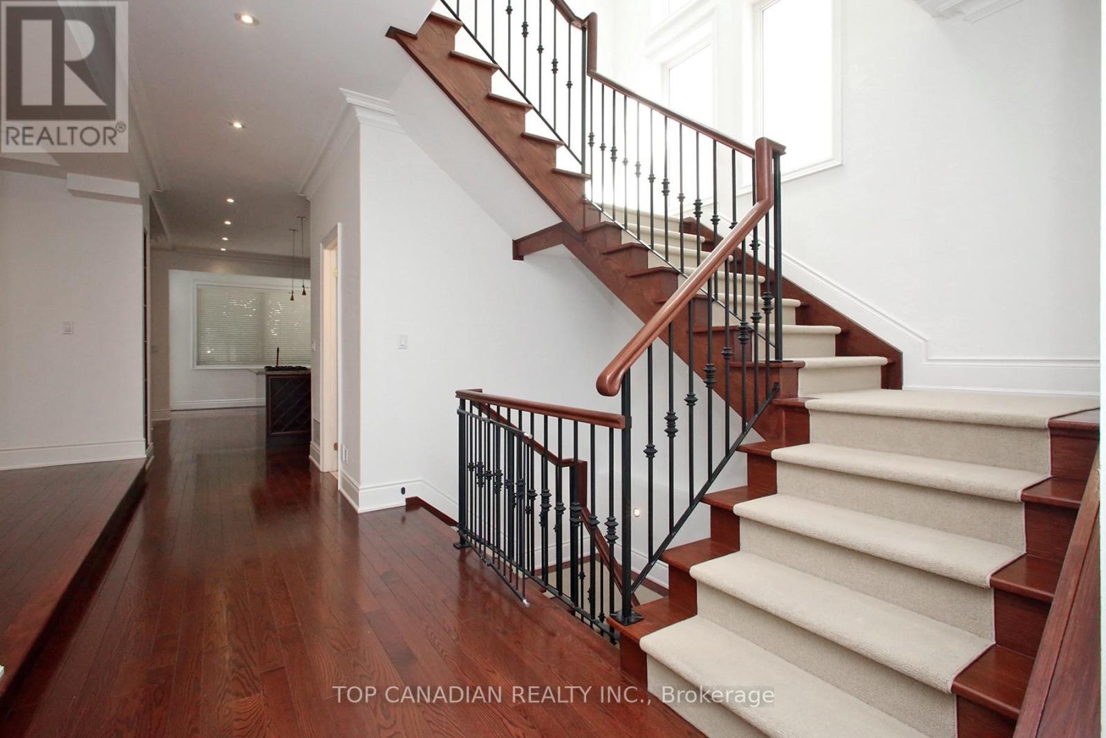 374 Glengarry Avenue, Toronto, Ontario  M5M 1E8 - Photo 5 - C12224535