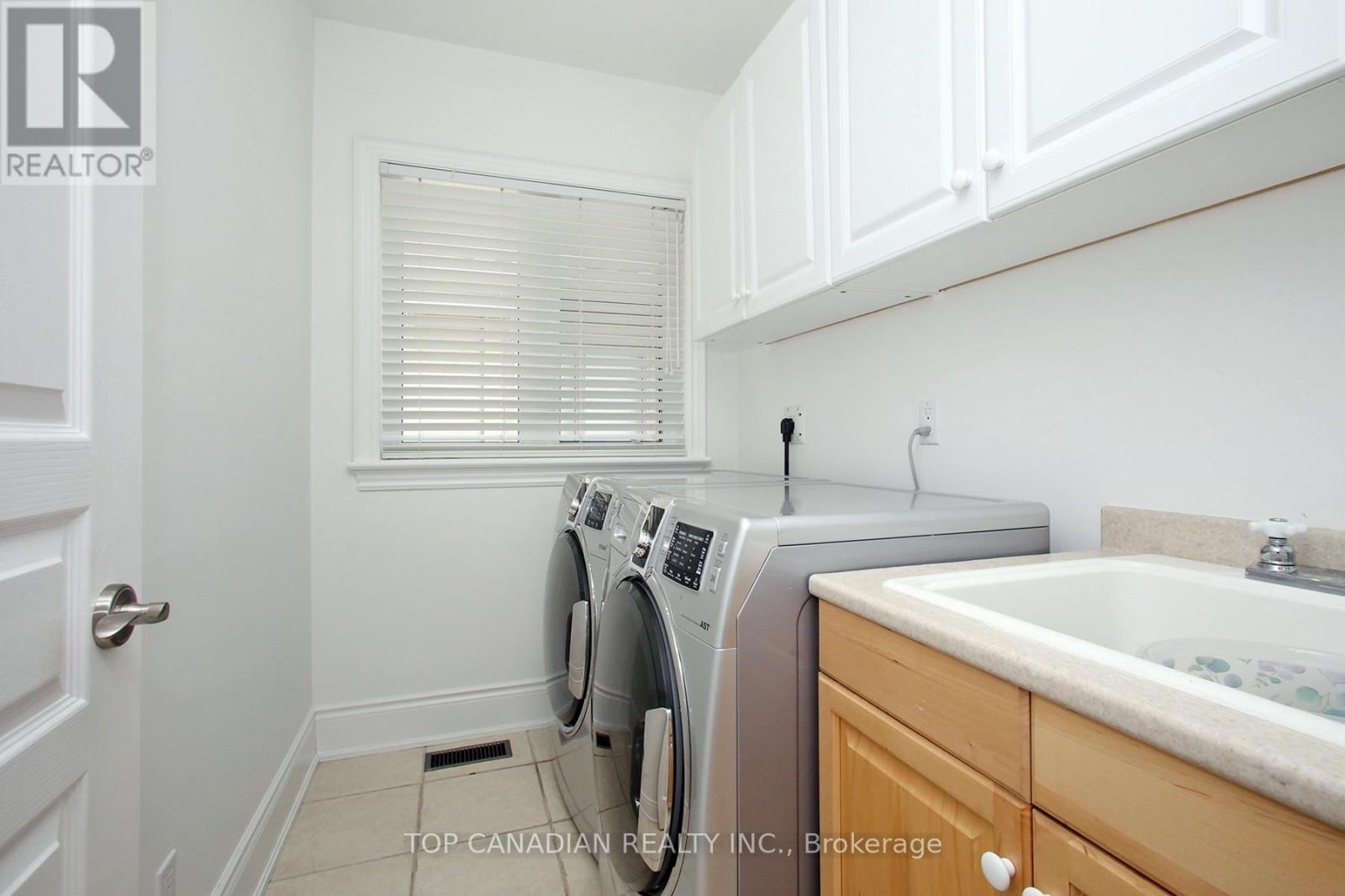 374 Glengarry Avenue, Toronto, Ontario  M5M 1E8 - Photo 29 - C12224535