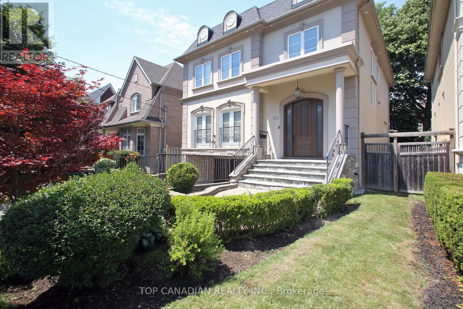 374 Glengarry Avenue, Toronto, Ontario  M5M 1E8 - Photo 2 - C12224535