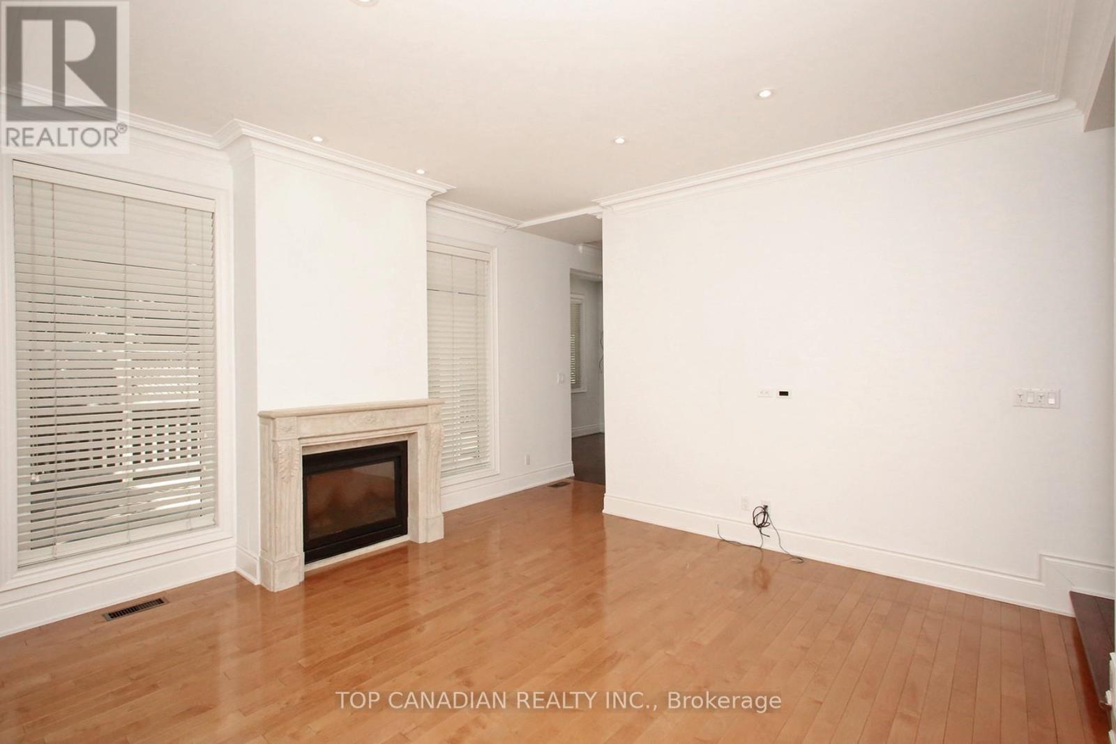374 Glengarry Avenue, Toronto, Ontario  M5M 1E8 - Photo 14 - C12224535