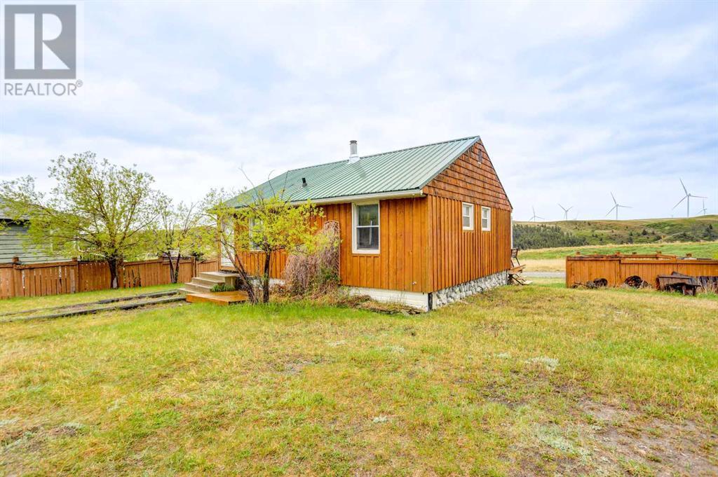 610 Chinook Crescent, Rural Pincher Creek No. 9, Alberta  T0K 1W0 - Photo 3 - A2222502