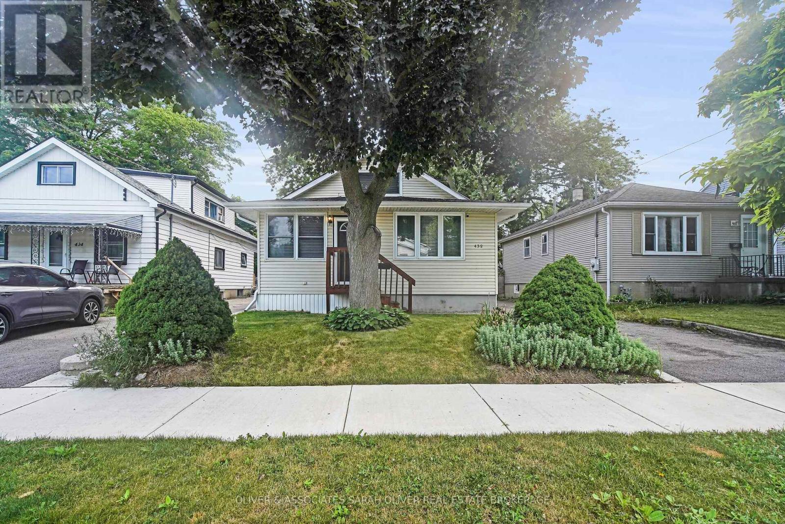 432 SPRUCE STREET, London East, Ontario