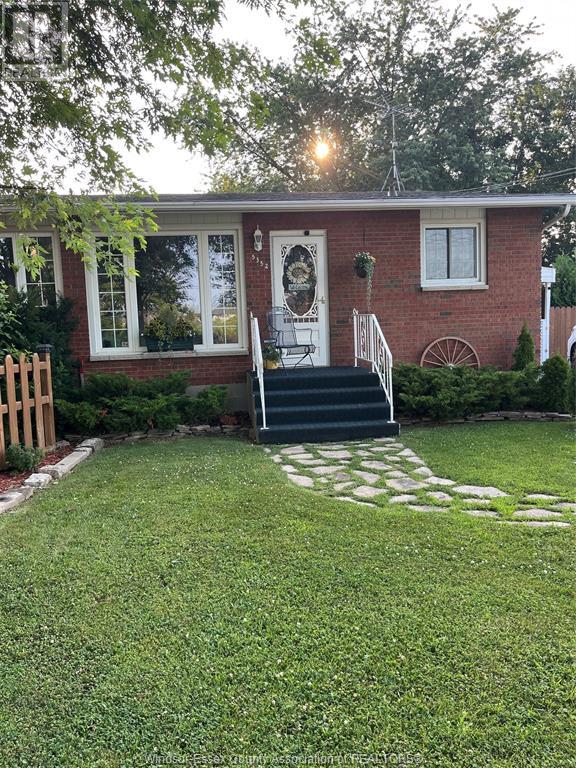 Property at 5352 HURON CHURCH image 2
