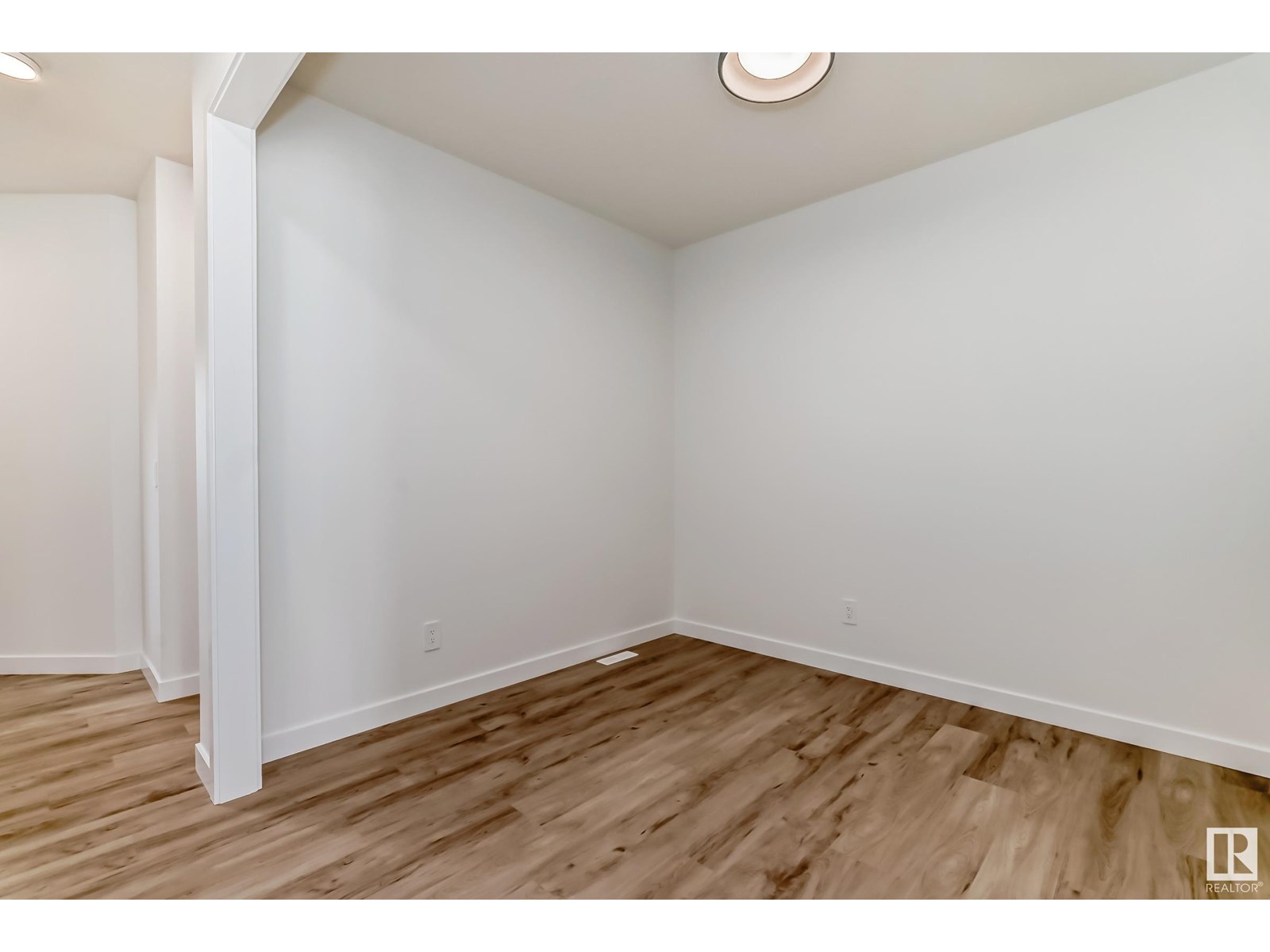 8213 Kiriak Lo Sw, Edmonton, Alberta  T6W 5S2 - Photo 14 - E4447586