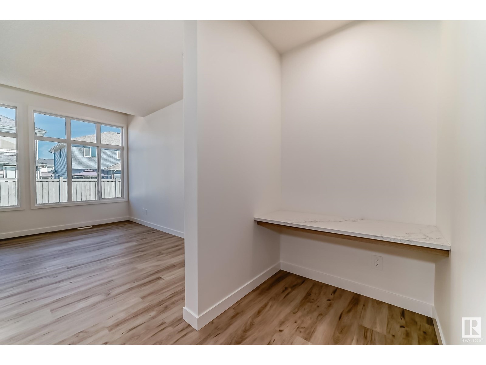 8213 Kiriak Lo Sw, Edmonton, Alberta  T6W 5S2 - Photo 13 - E4447586