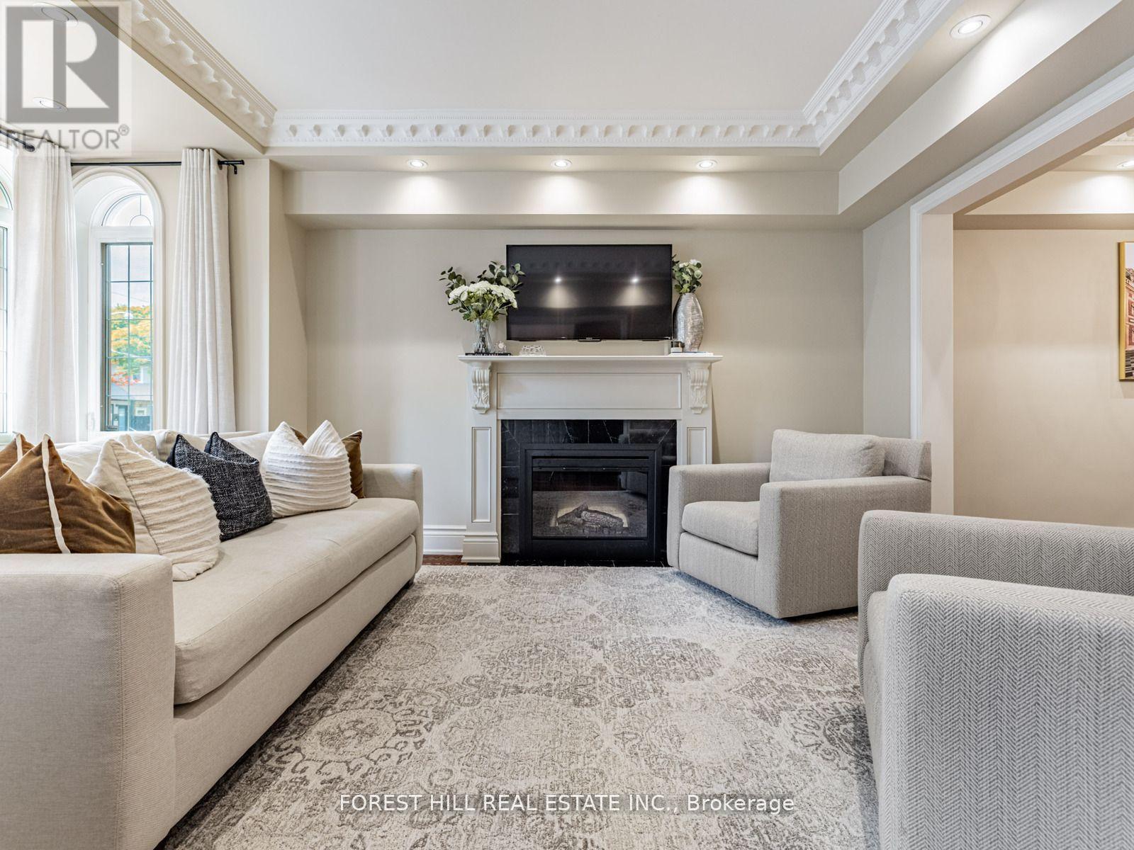 31 Latimer Avenue, Toronto, Ontario  M5N 2M1 - Photo 6 - C12282838