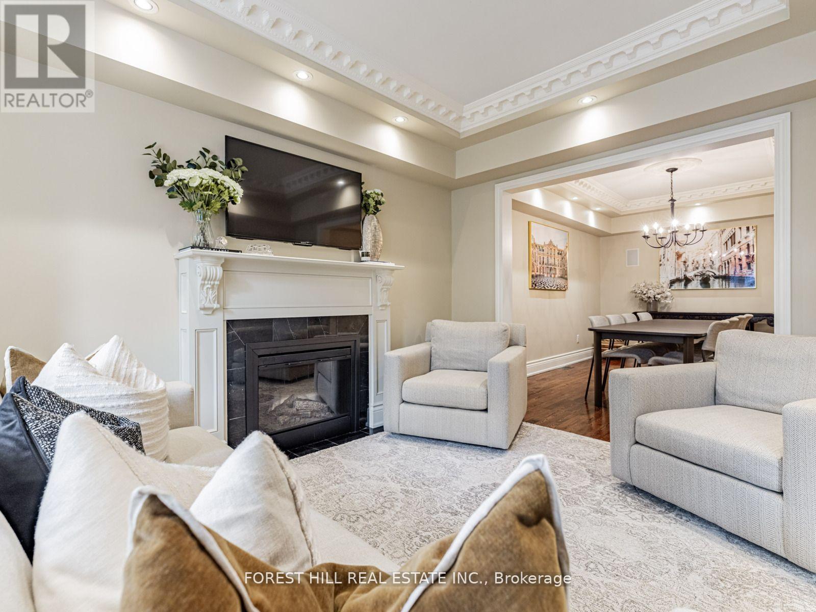 31 Latimer Avenue, Toronto, Ontario  M5N 2M1 - Photo 8 - C12282838