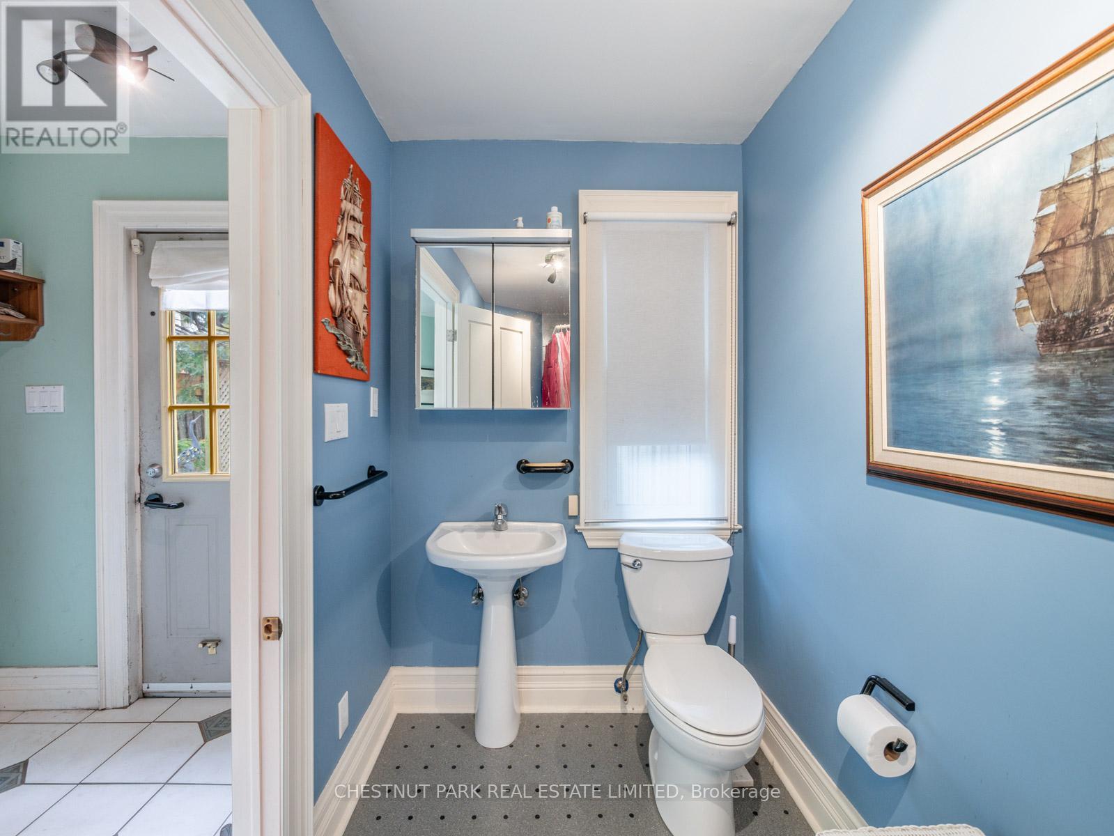 126 Seaton Street, Toronto, Ontario  M5A 2T3 - Photo 17 - C12282870