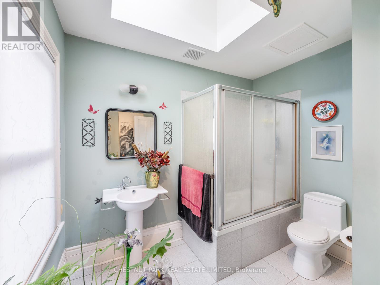 126 Seaton Street, Toronto, Ontario  M5A 2T3 - Photo 28 - C12282870