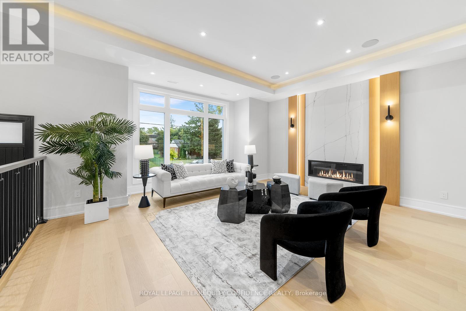 Property at 68 LYNNHAVEN ROAD image 3