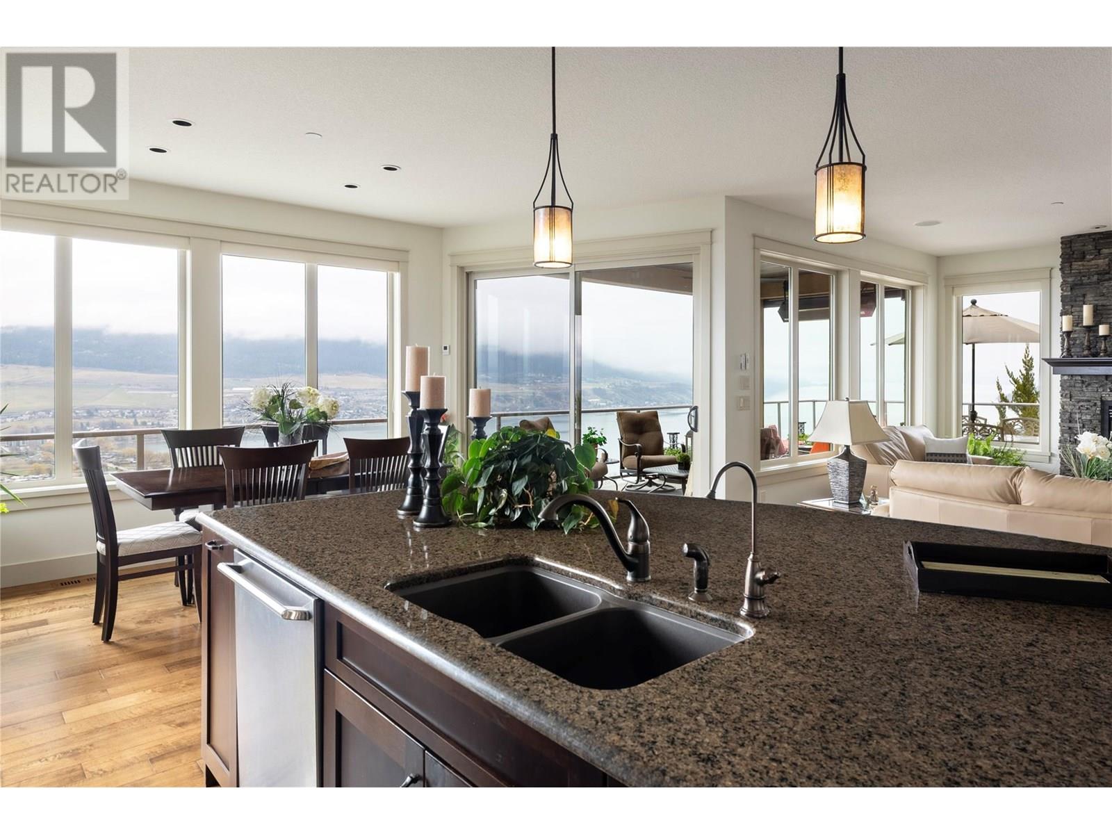 120 Vineyard Way, Vernon, British Columbia  V1H 1Z7 - Photo 16 - 10355884