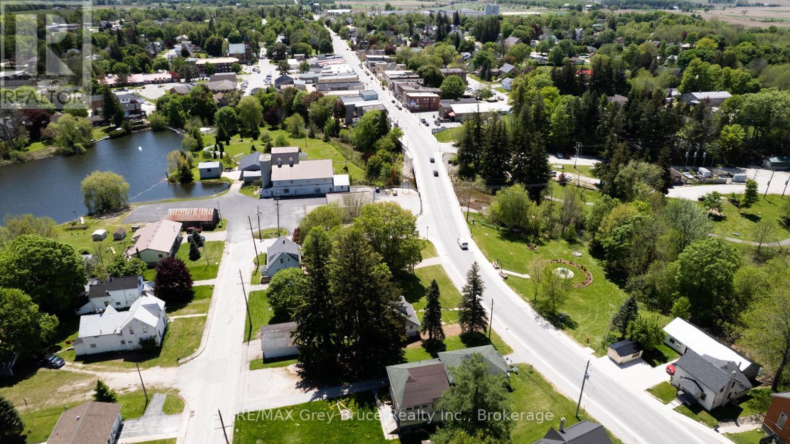 37 1st Avenue N, Arran-Elderslie, Ontario  N0G 1L0 - Photo 8 - X12282960