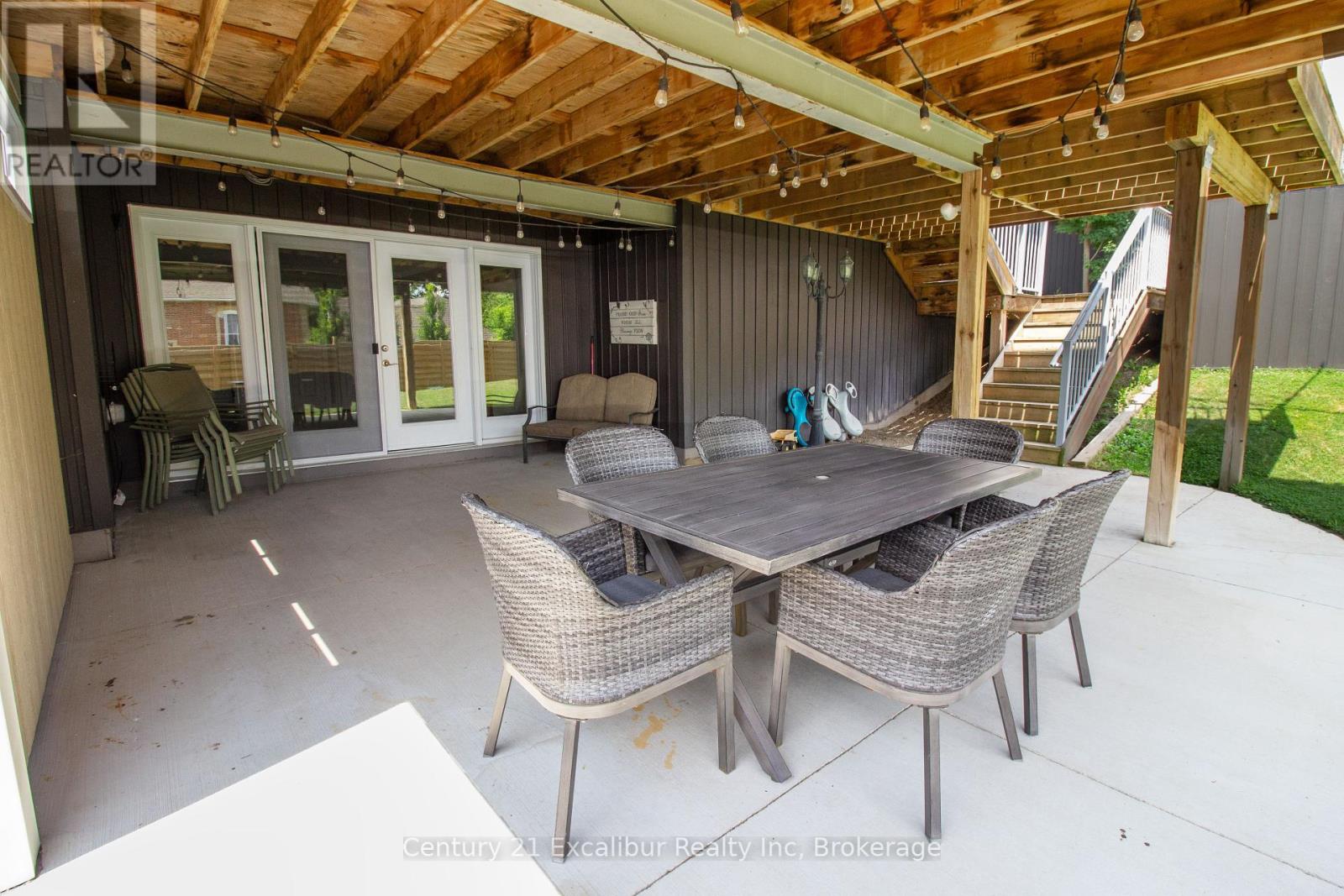 566 St. Patrick Street E, Centre Wellington, Ontario  N1M 1N2 - Photo 33 - X12282986