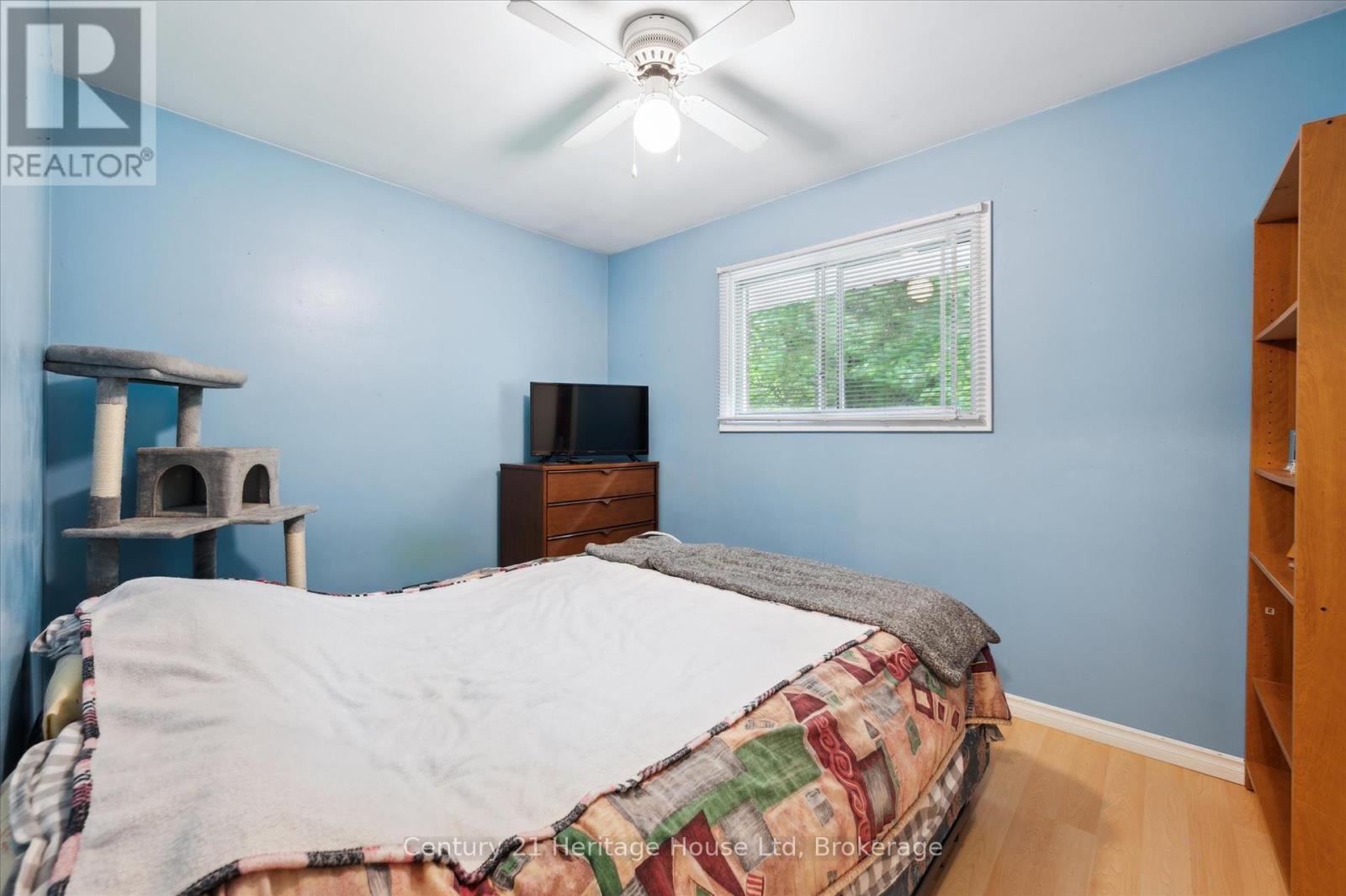 131 Waverley Drive, Guelph, Ontario  N1E 1H1 - Photo 16 - X12282992