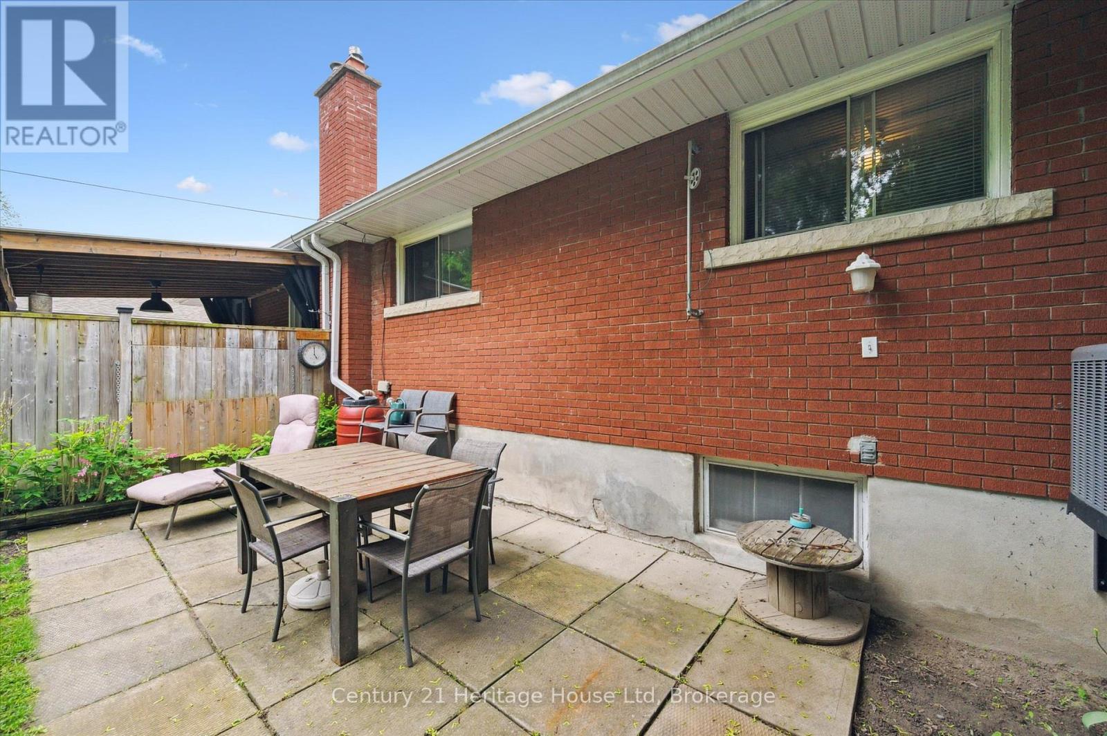 131 Waverley Drive, Guelph, Ontario  N1E 1H1 - Photo 26 - X12282992