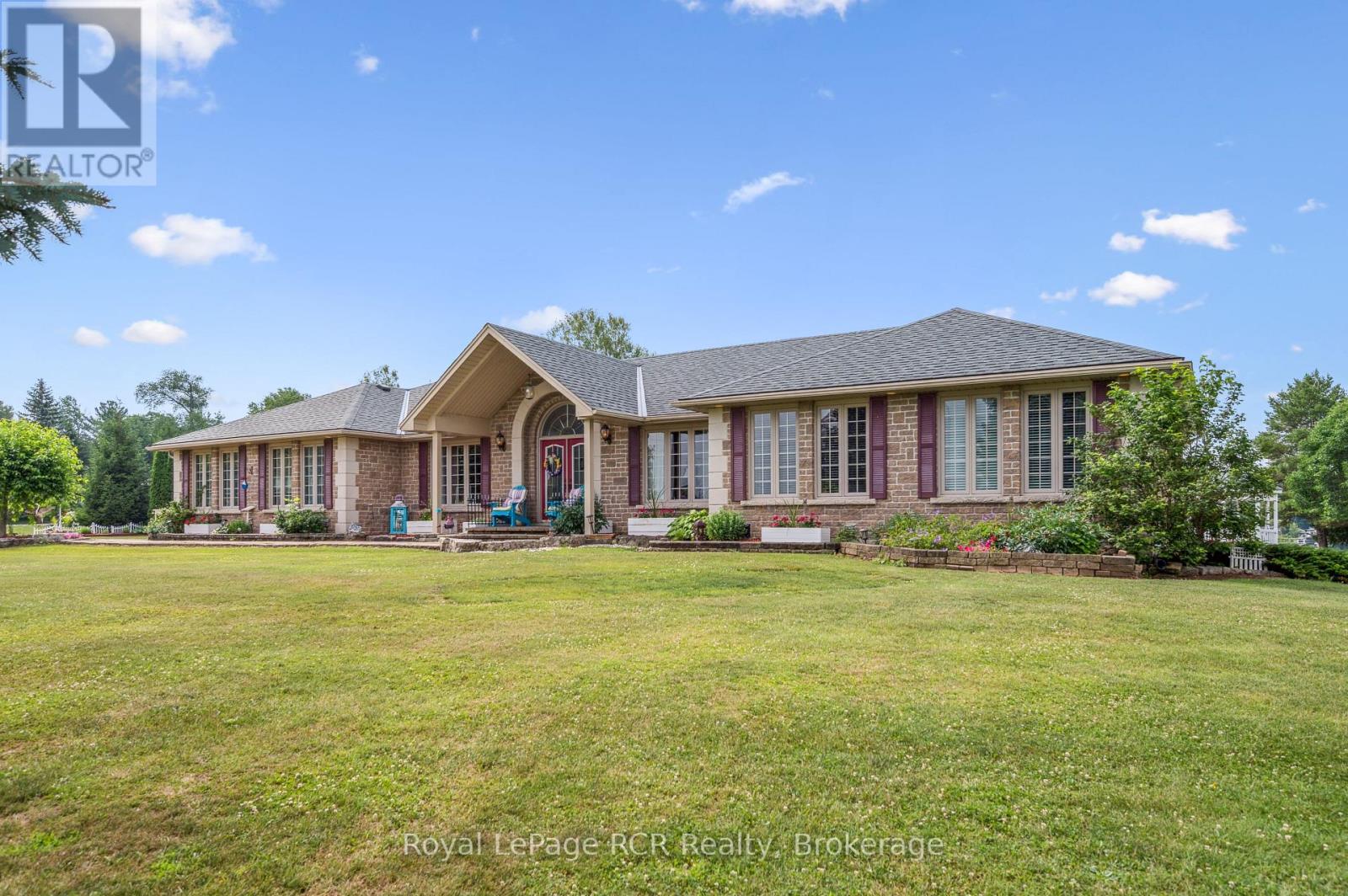 2 Murray Way, Minto, Ontario  N0G 2L0 - Photo 16 - X12283059