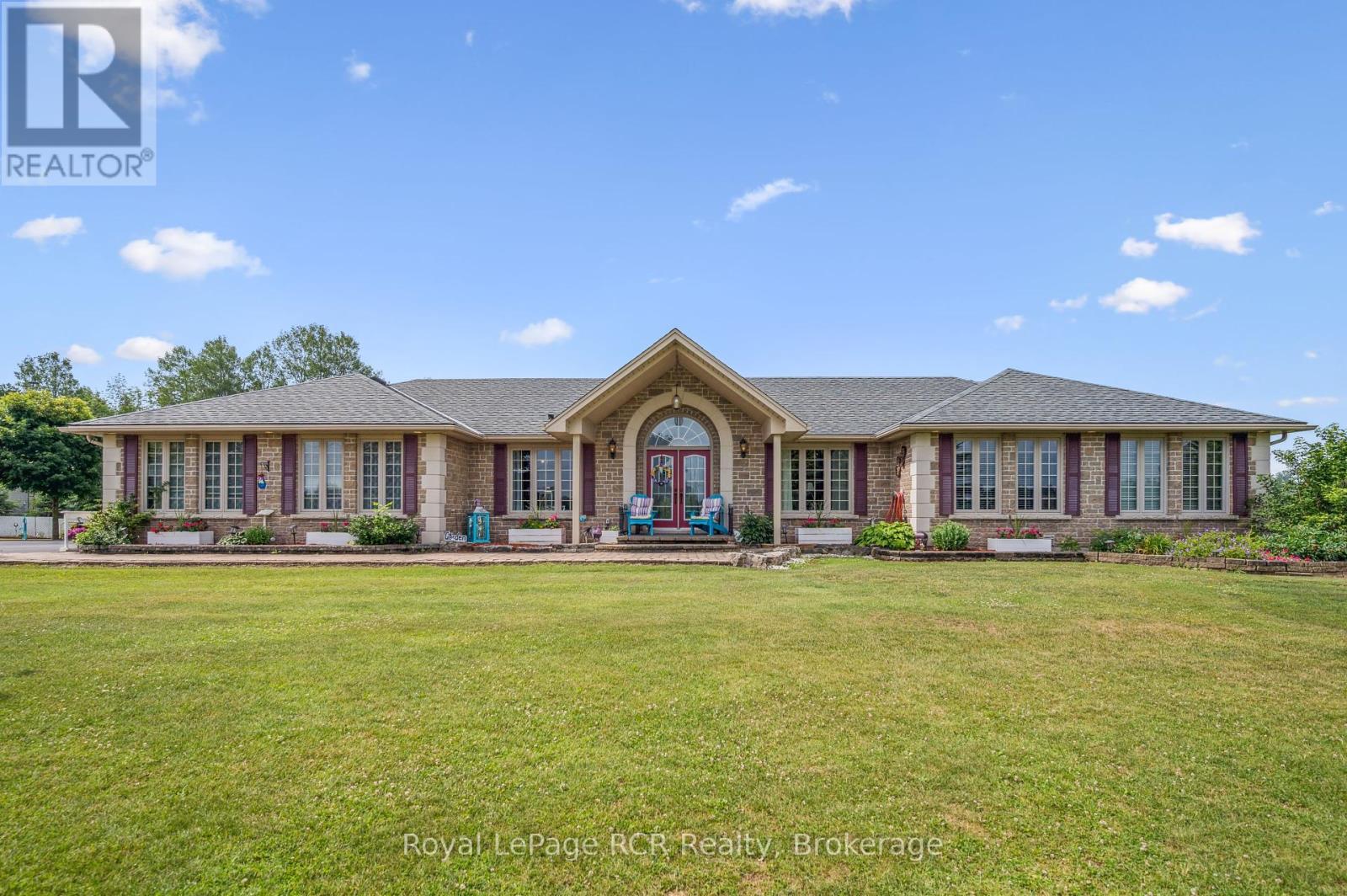 2 Murray Way, Minto, Ontario  N0G 2L0 - Photo 17 - X12283059