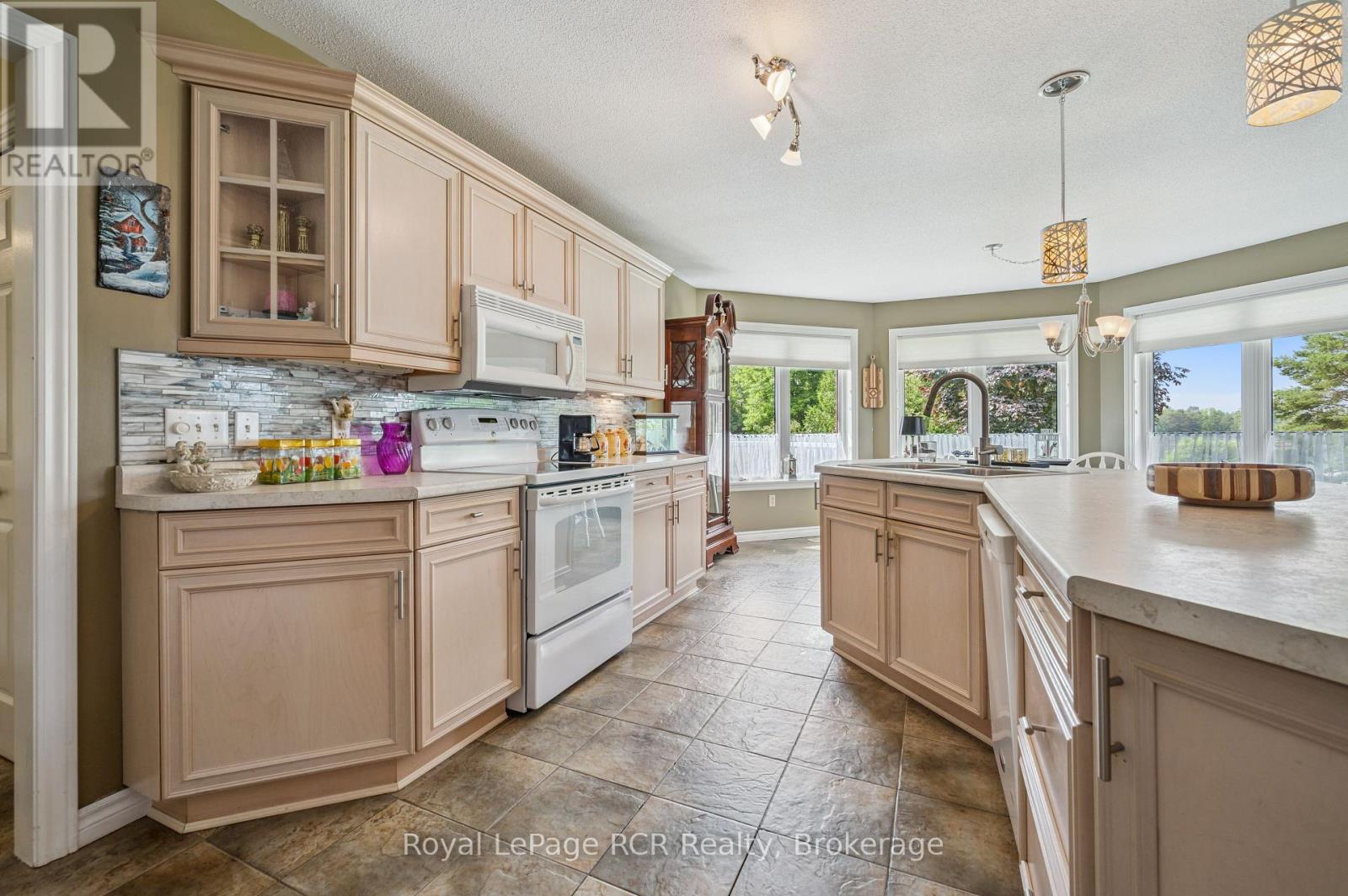 2 Murray Way, Minto, Ontario  N0G 2L0 - Photo 24 - X12283059