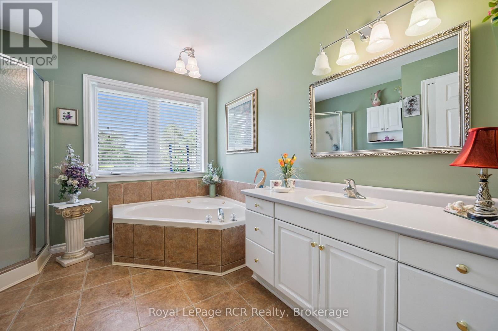 2 Murray Way, Minto, Ontario  N0G 2L0 - Photo 34 - X12283059