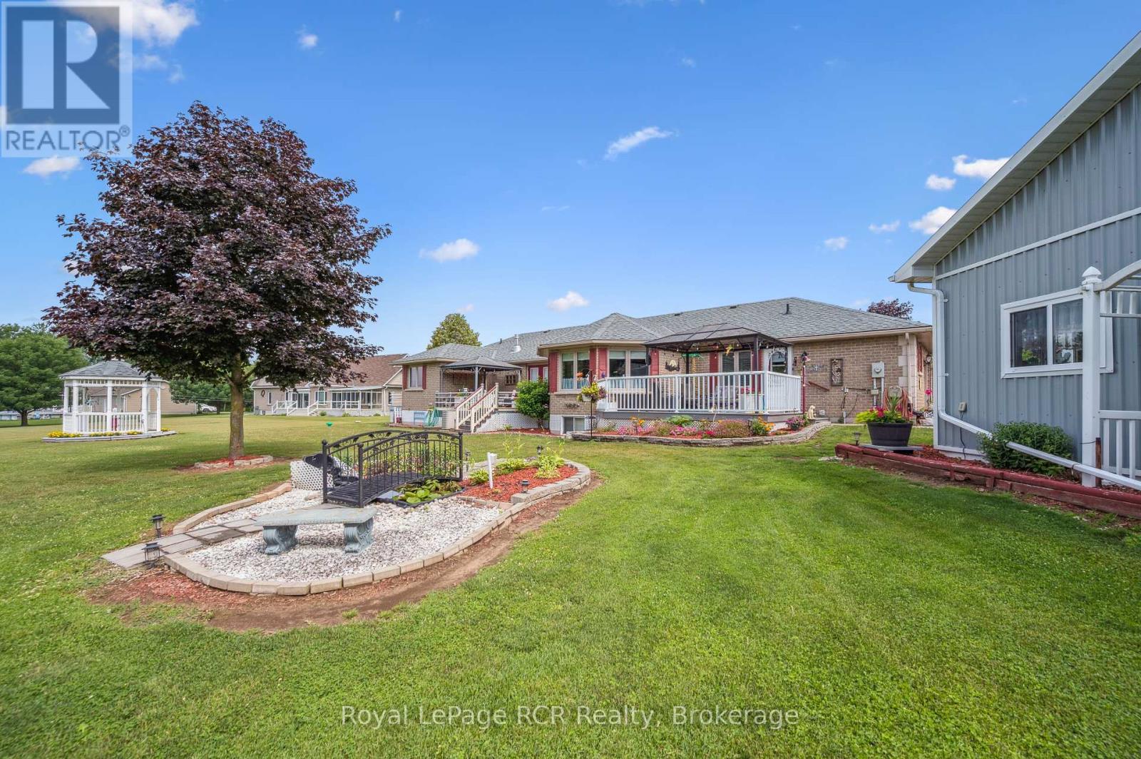 2 Murray Way, Minto, Ontario  N0G 2L0 - Photo 4 - X12283059