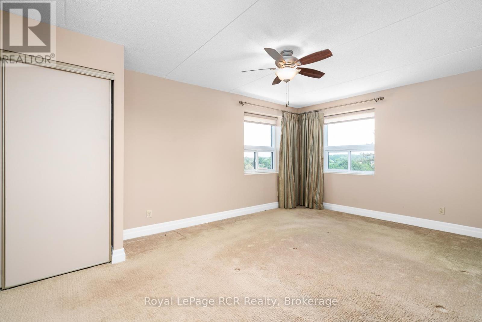 606 - 536 11th Avenue, Hanover, Ontario  N4N 2S4 - Photo 21 - X12283074