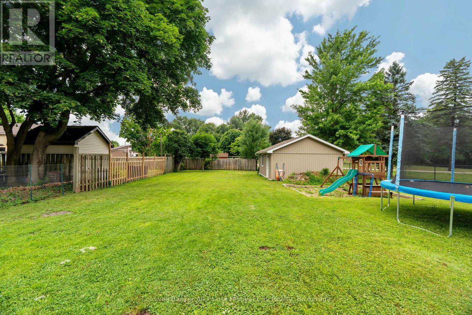 514 Alice Street, North Huron, Ontario  N0G 2W0 - Photo 35 - X12283077