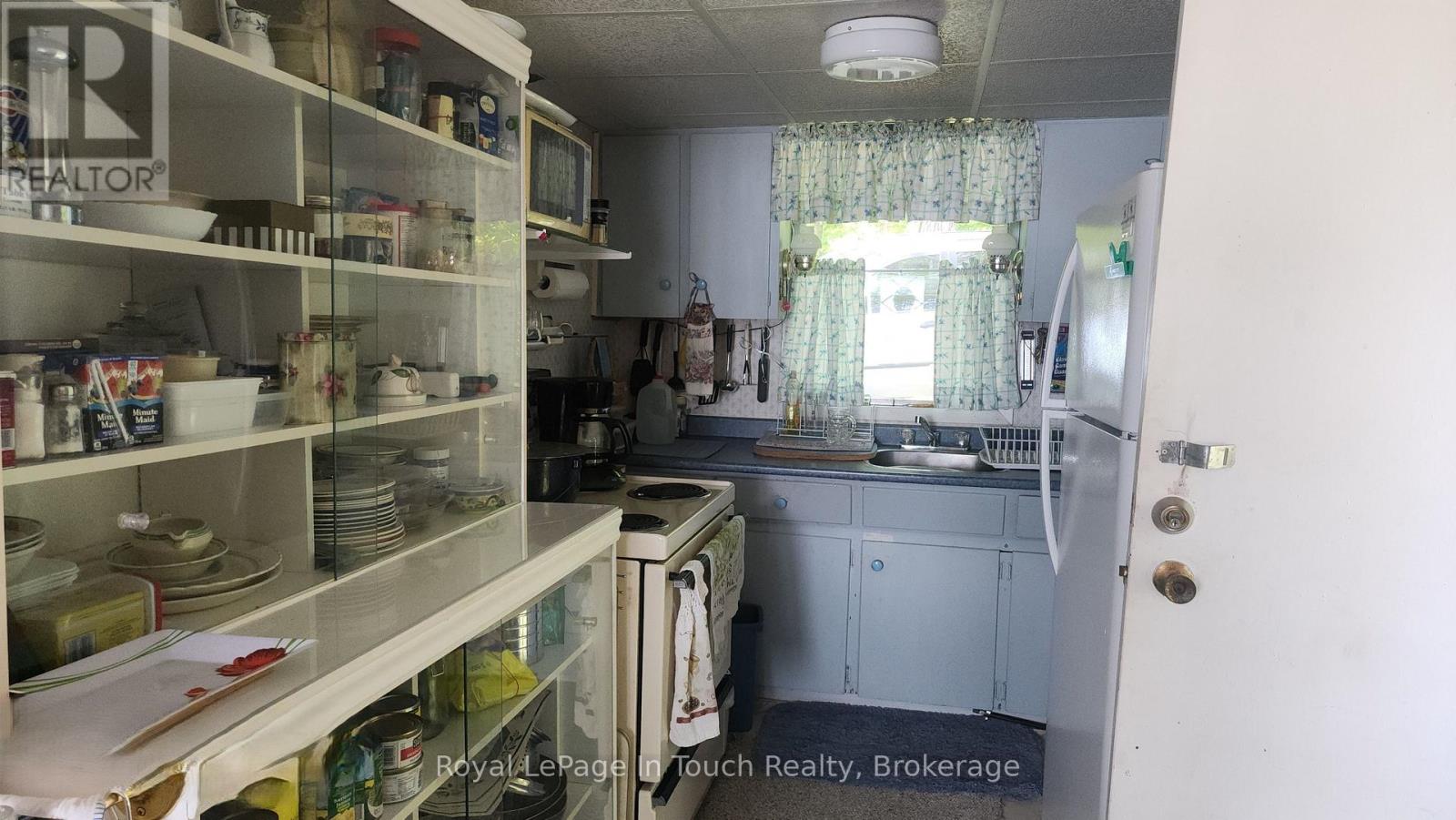 346 Portage Road, Georgian Bay (Baxter), Ontario  L0K 1S0 - Photo 12 - X12283102