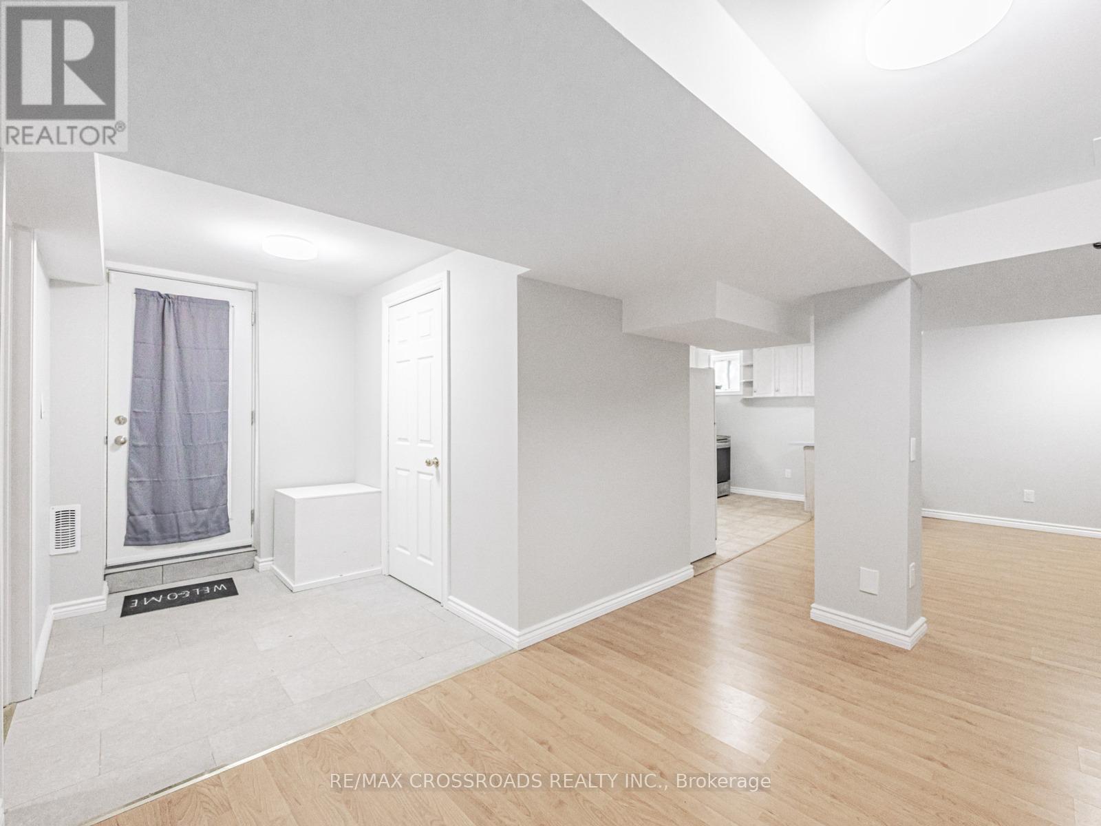 20 Wood Thrush Avenue, Markham, Ontario  L3S 4A8 - Photo 8 - N12282845
