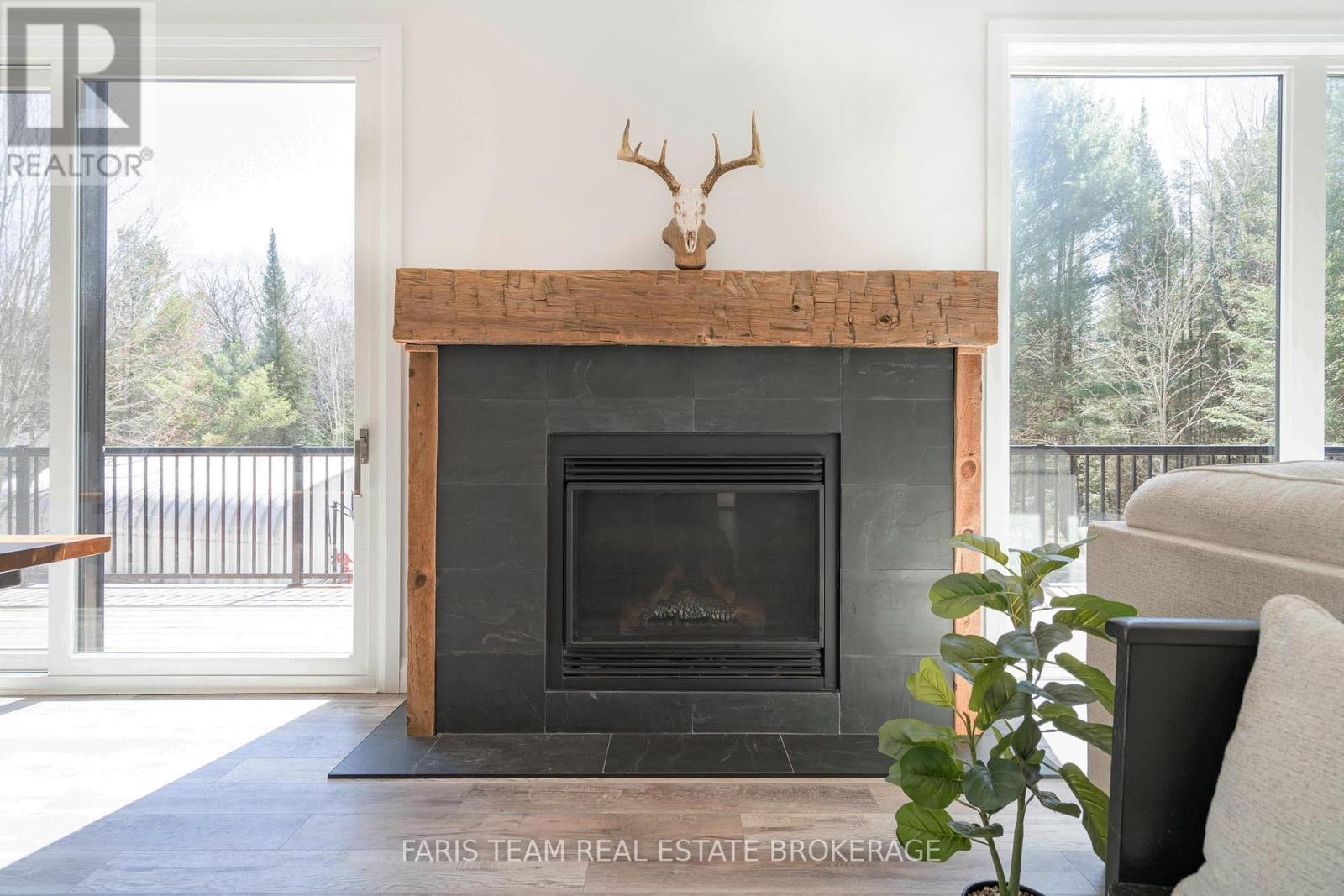 151 Mount Saint Louis Road E, Oro-Medonte, Ontario  L0K 1E0 - Photo 12 - S12282826