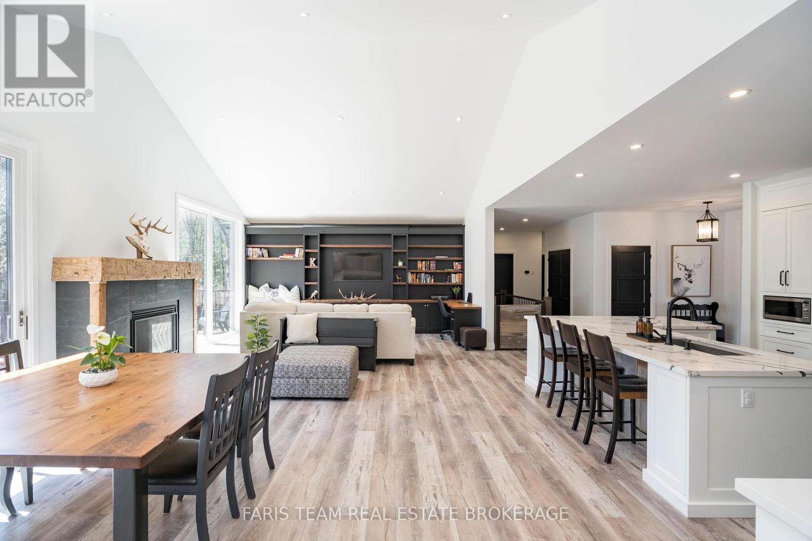 151 Mount Saint Louis Road E, Oro-Medonte, Ontario  L0K 1E0 - Photo 15 - S12282826