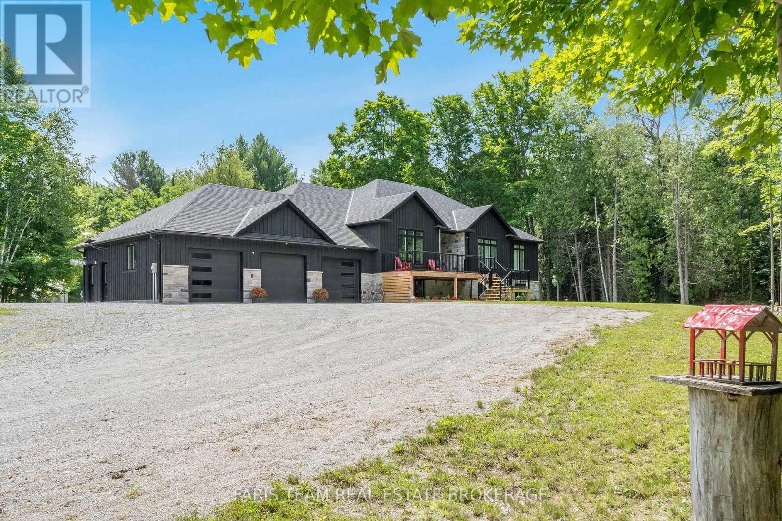 151 Mount Saint Louis Road E, Oro-Medonte, Ontario  L0K 1E0 - Photo 2 - S12282826