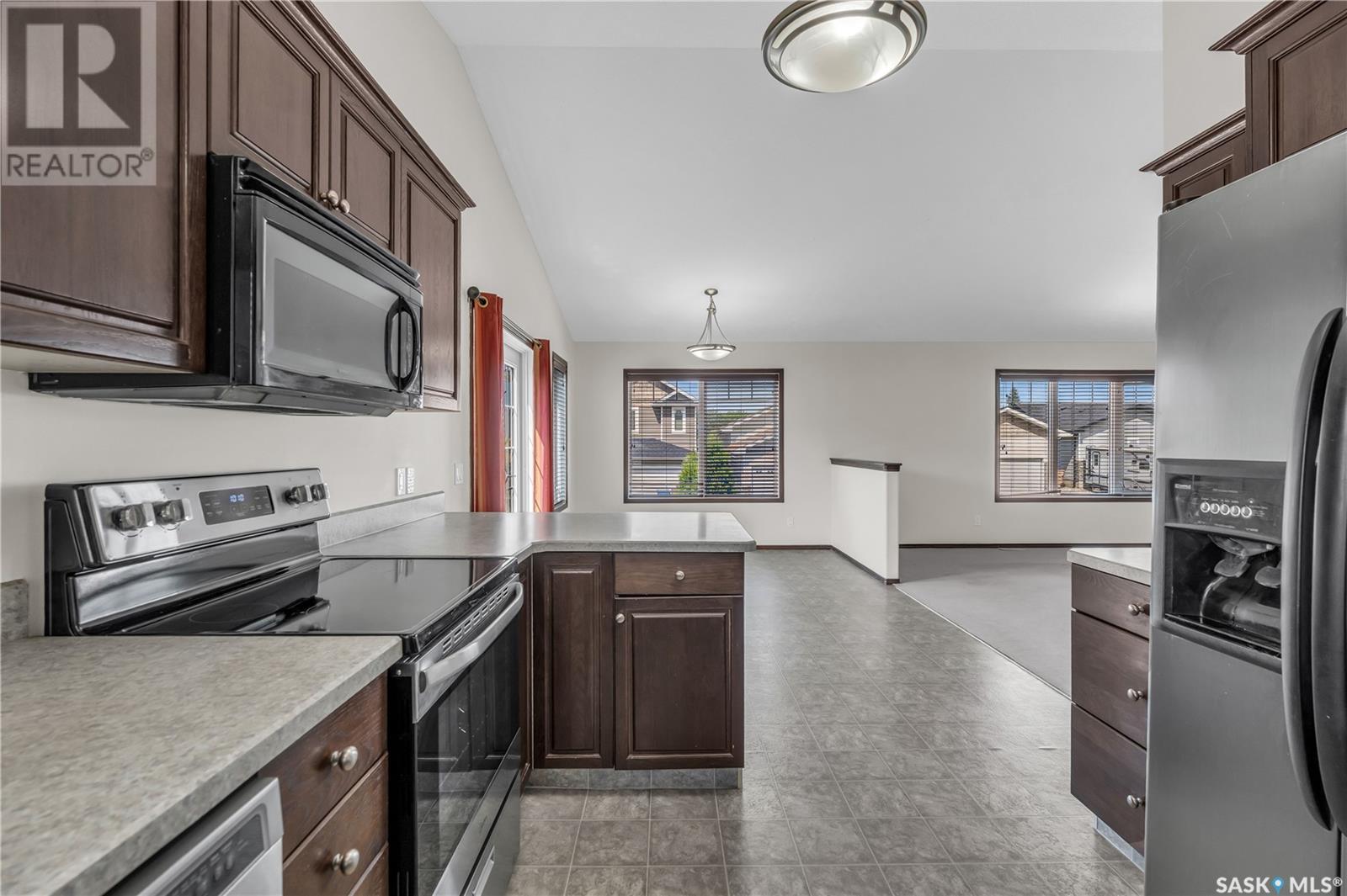 3481 Maclachlan Crescent, Regina, Saskatchewan  S4R 8V2 - Photo 12 - SK012475