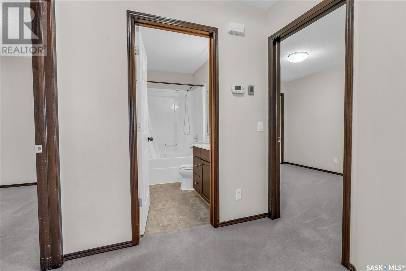 3481 Maclachlan Crescent, Regina, Saskatchewan  S4R 8V2 - Photo 15 - SK012475