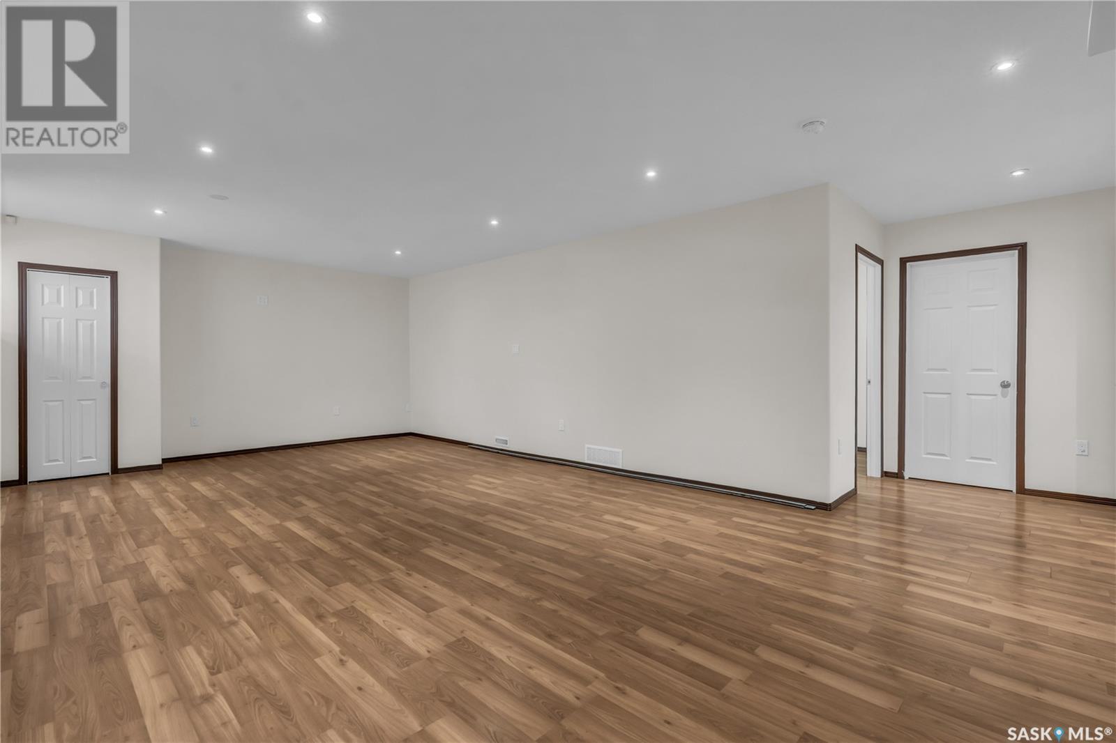 3481 Maclachlan Crescent, Regina, Saskatchewan  S4R 8V2 - Photo 23 - SK012475