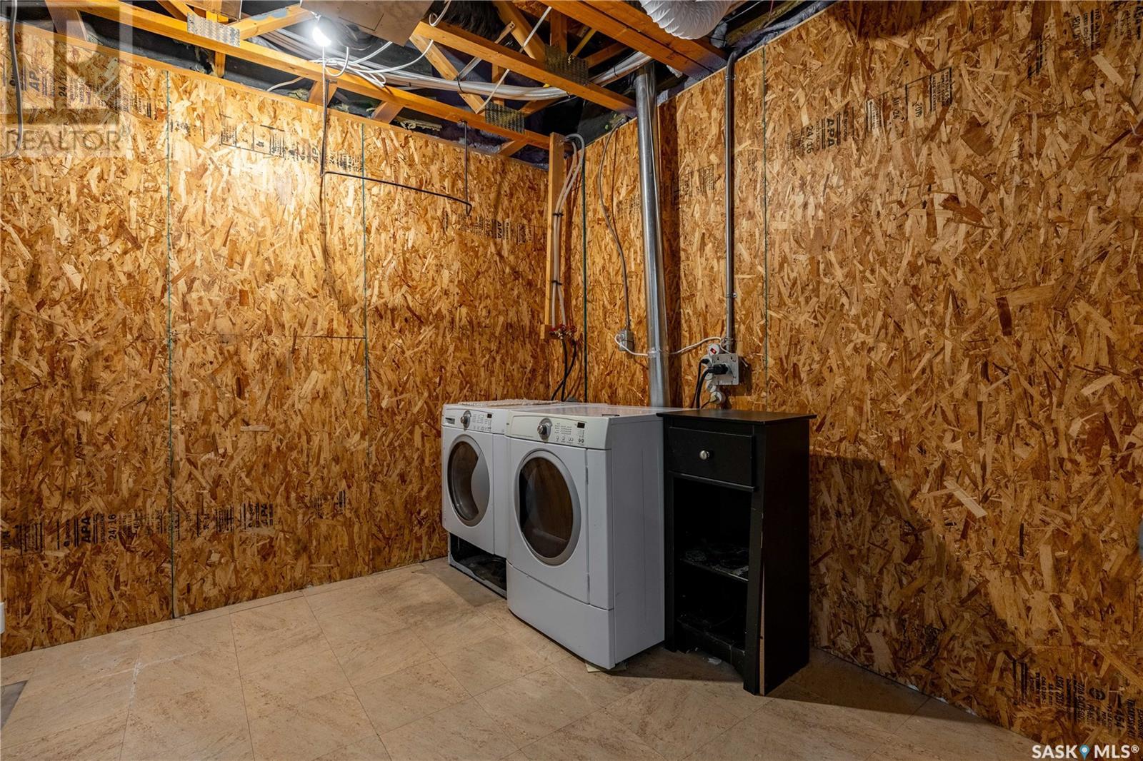 3481 Maclachlan Crescent, Regina, Saskatchewan  S4R 8V2 - Photo 29 - SK012475