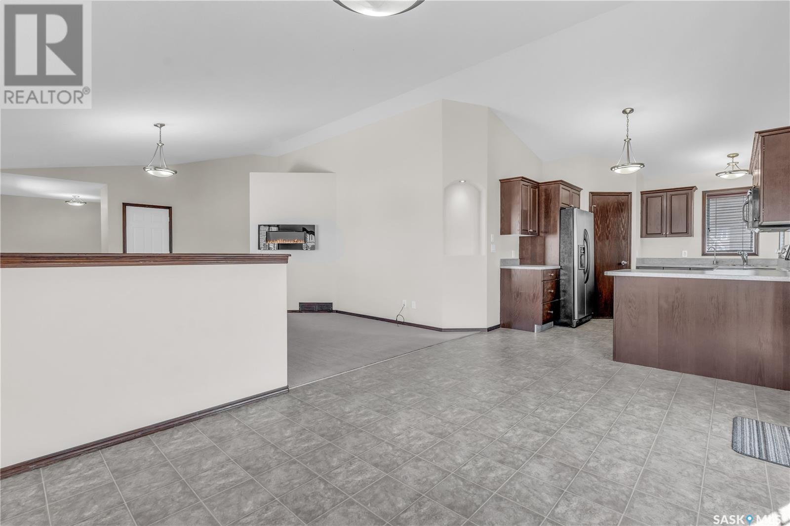 3481 Maclachlan Crescent, Regina, Saskatchewan  S4R 8V2 - Photo 7 - SK012475