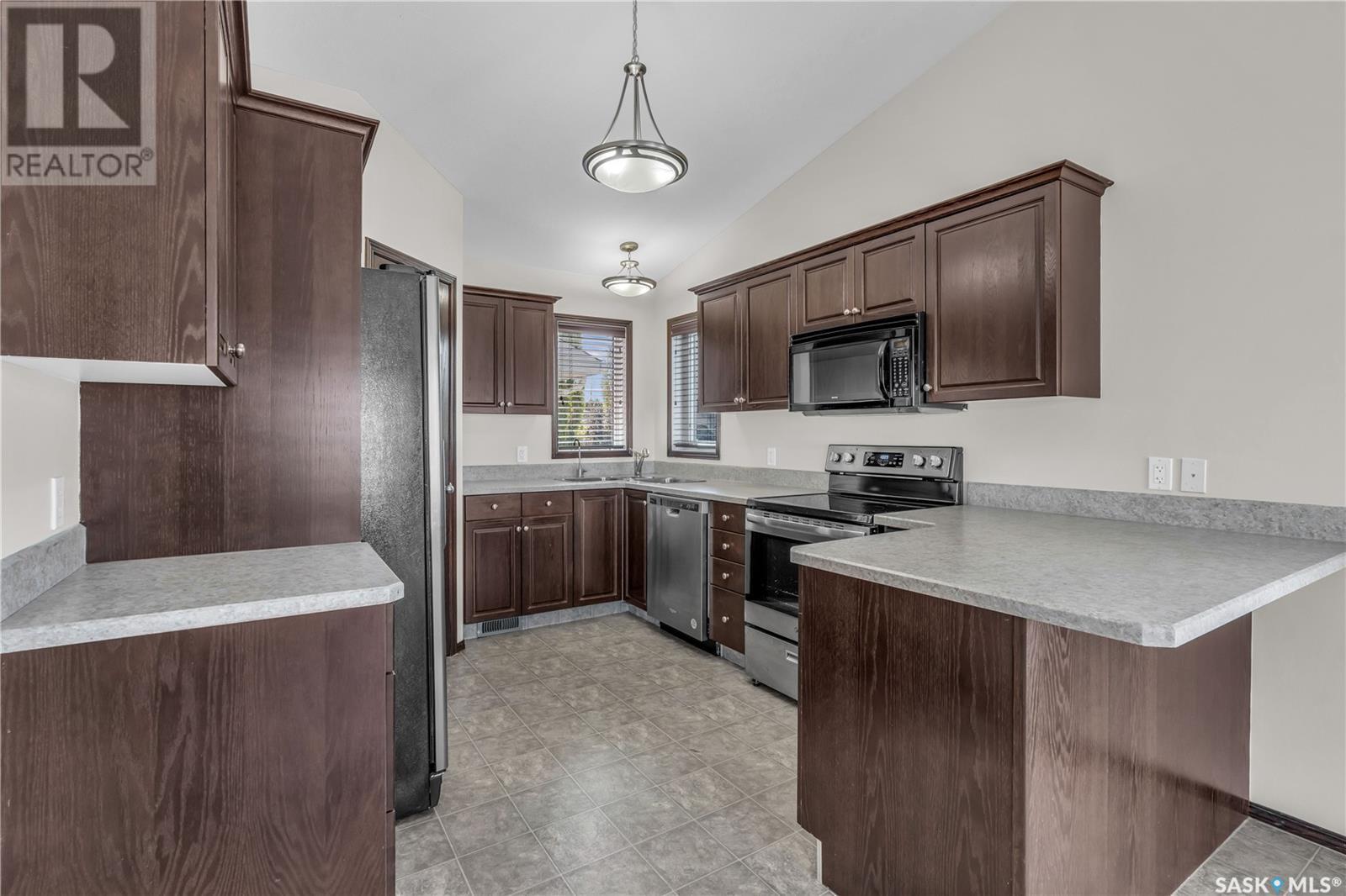 3481 Maclachlan Crescent, Regina, Saskatchewan  S4R 8V2 - Photo 9 - SK012475