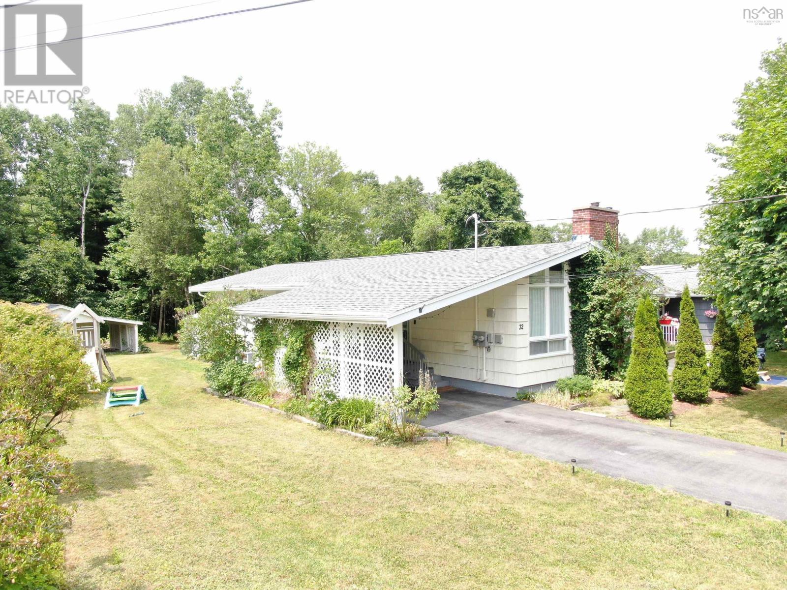 Property at 32 Murray Drive image 2