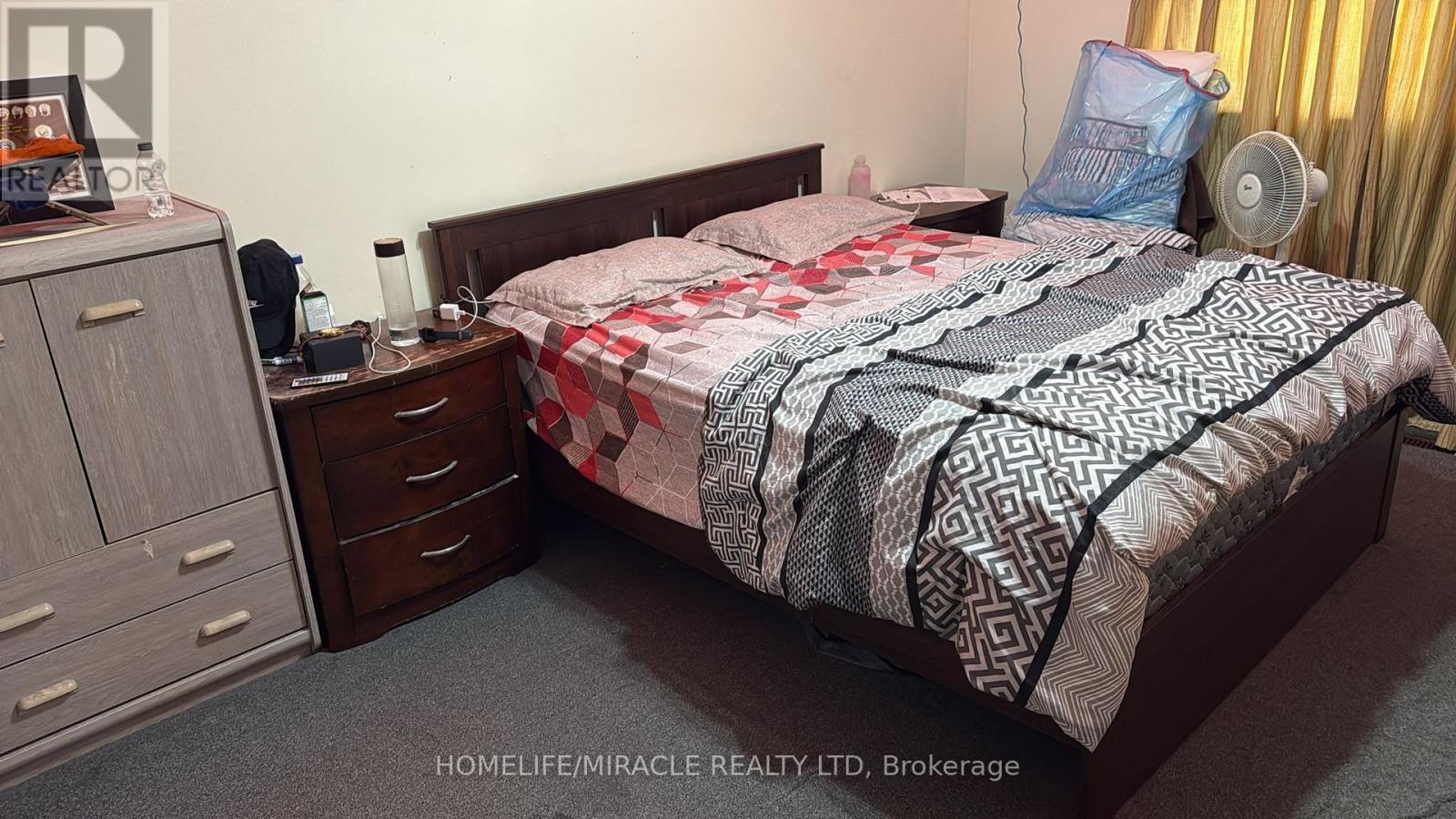 9 Talbot Street, Brampton (Brampton West), Ontario  L6X 2P4 - Photo 9 - W12282817