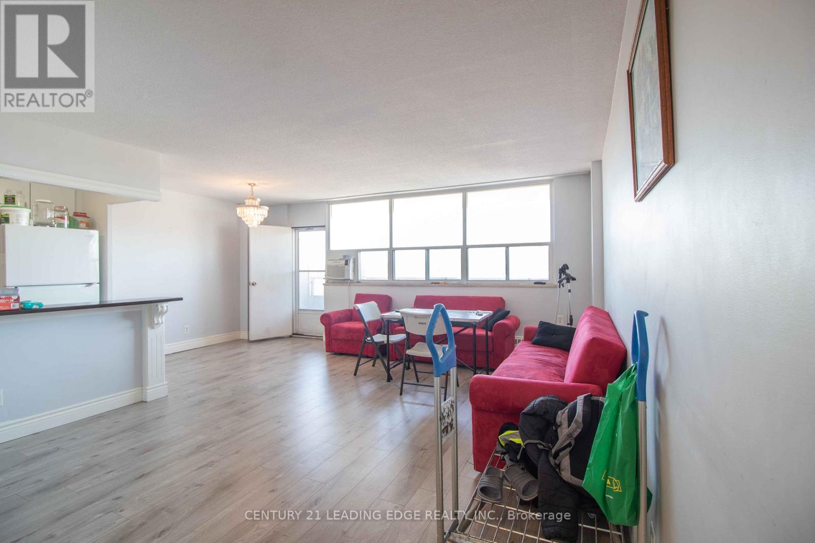 703 - 80 Grandravine Drive, Toronto, Ontario  M3J 1B2 - Photo 6 - W12282882