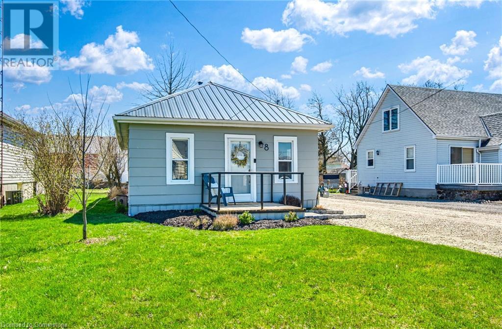8 Carrick Street, Hagersville, Ontario  N0A 1H0 - Photo 3 - 40751025