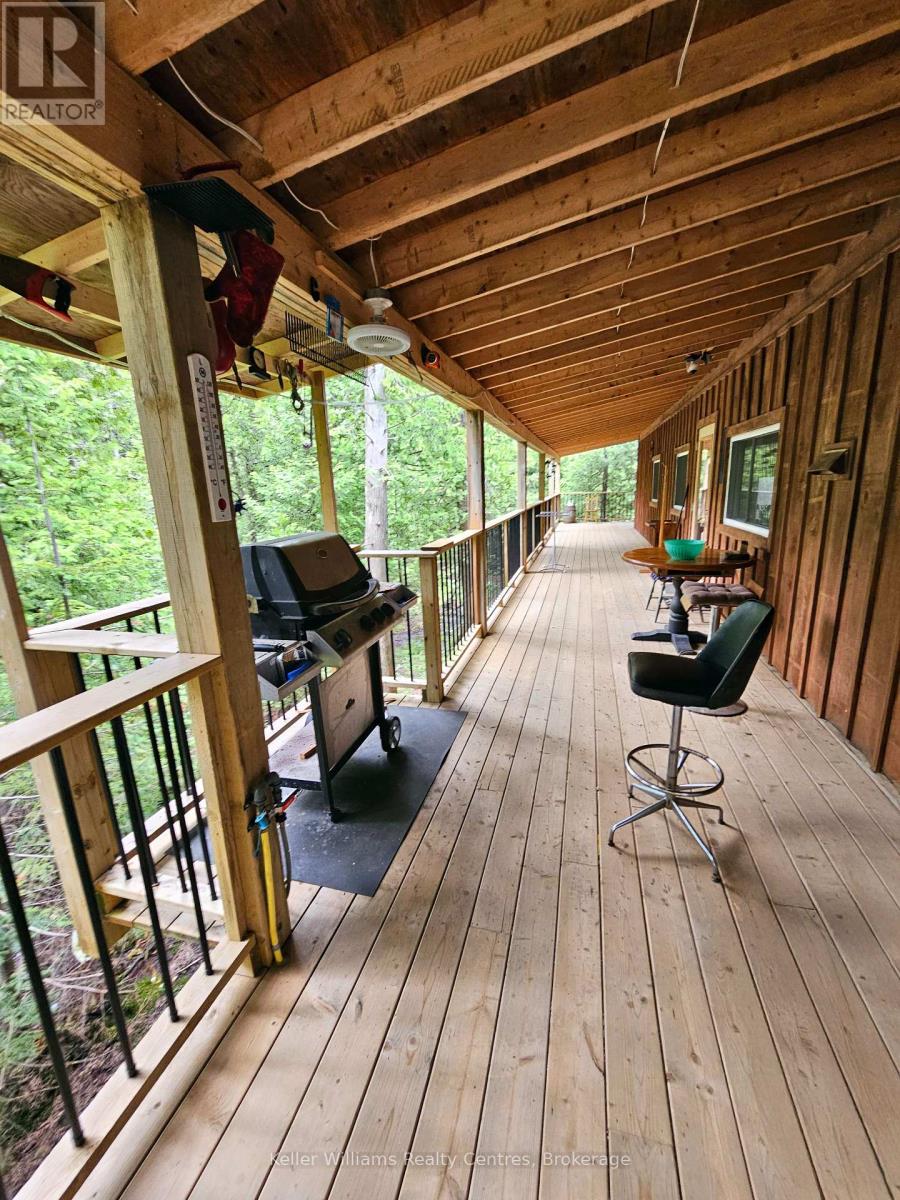 292 Whiskey Harbour Road, Northern Bruce Peninsula, Ontario  N0H 2T0 - Photo 14 - X12271482