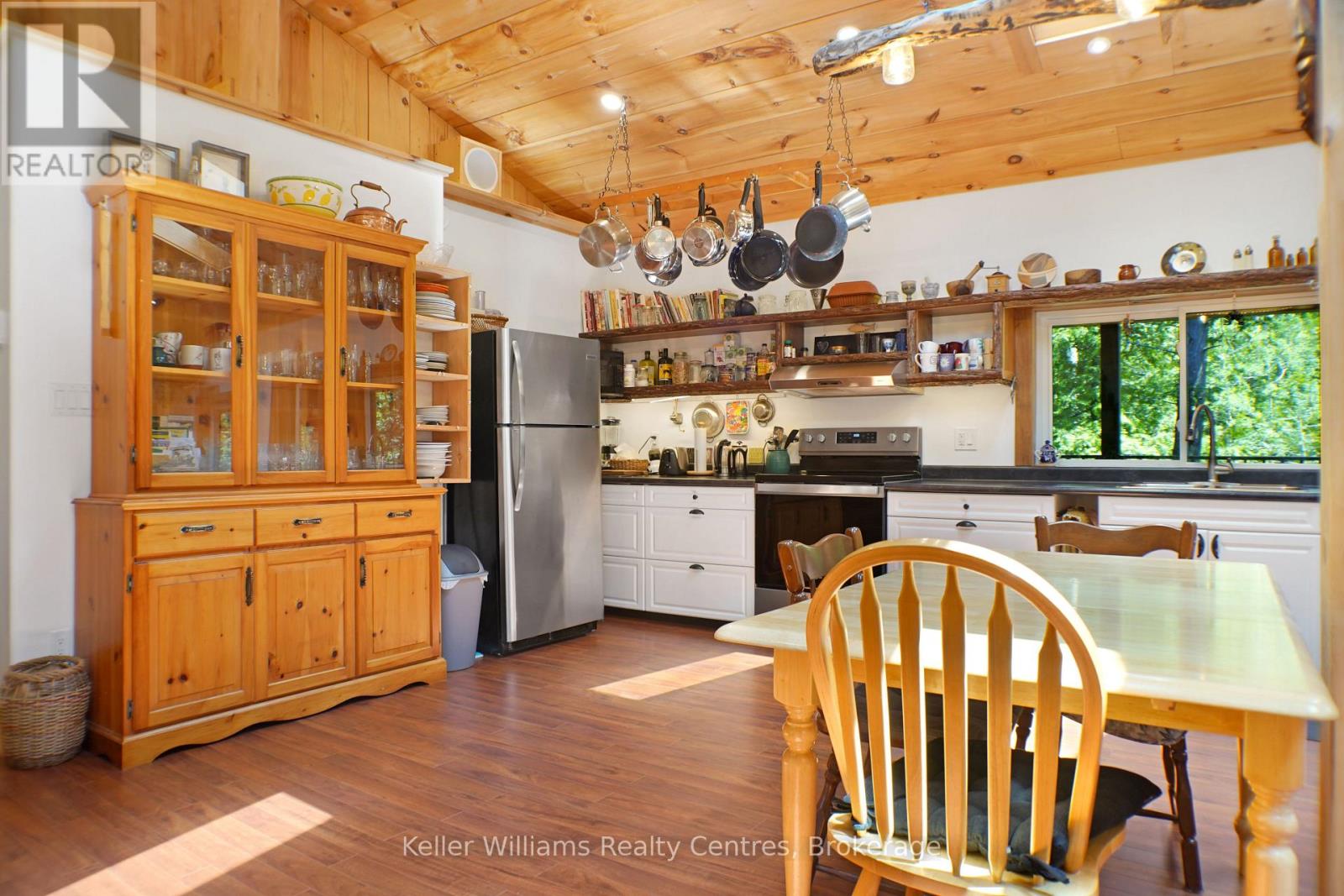 292 Whiskey Harbour Road, Northern Bruce Peninsula, Ontario  N0H 2T0 - Photo 25 - X12271482