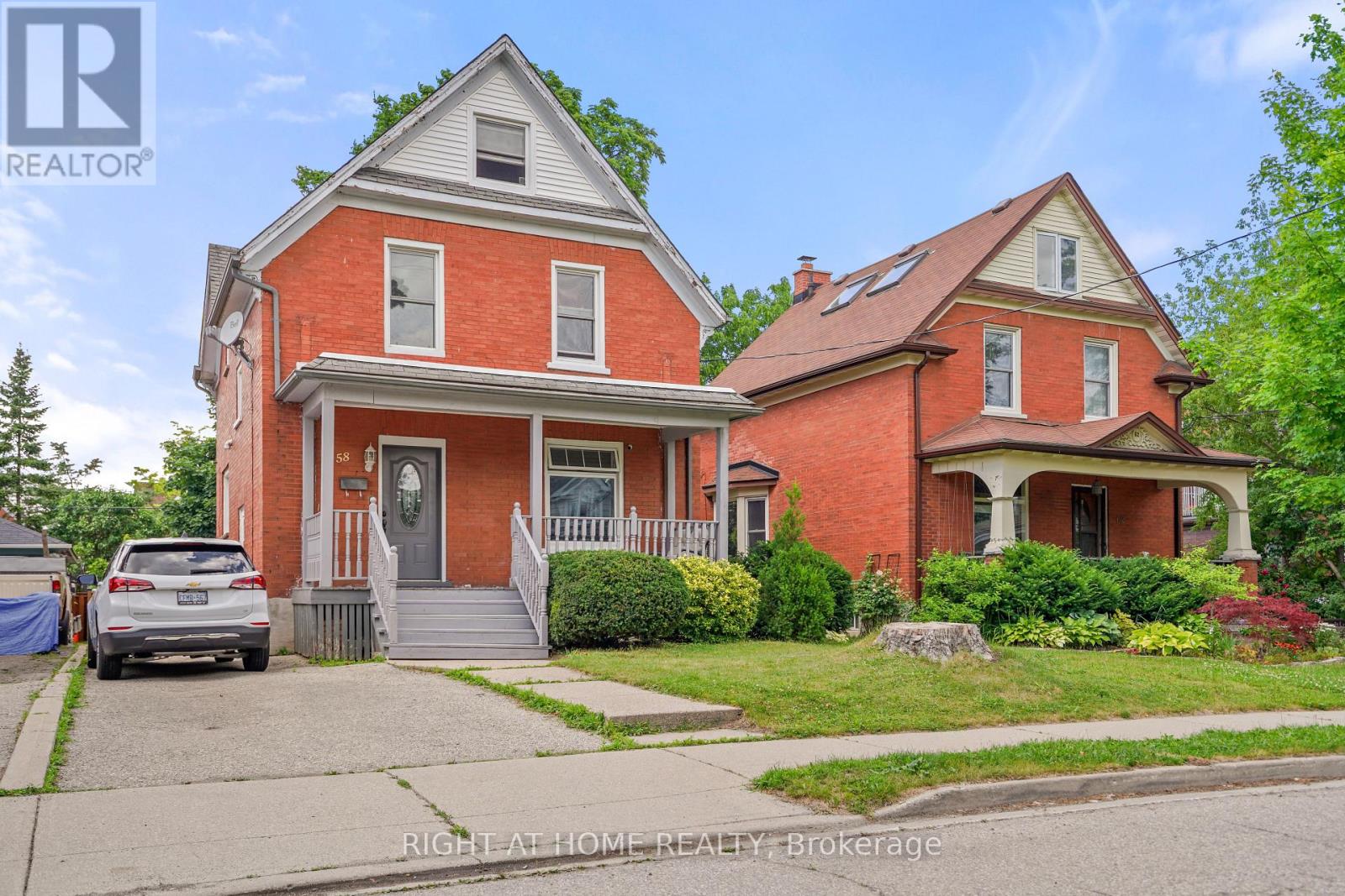 Property at 58 PANDORA AVENUE N image 2