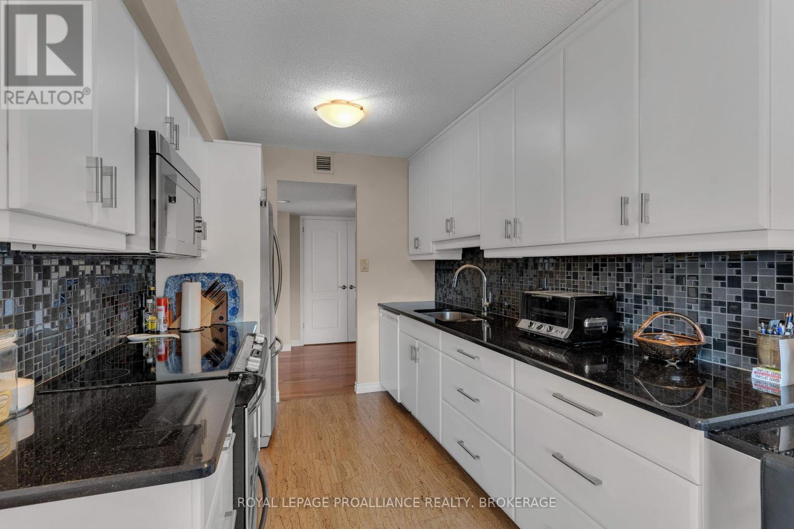 1203 - 185 Ontario Street, Kingston, Ontario  K7L 2Y7 - Photo 17 - X12283162